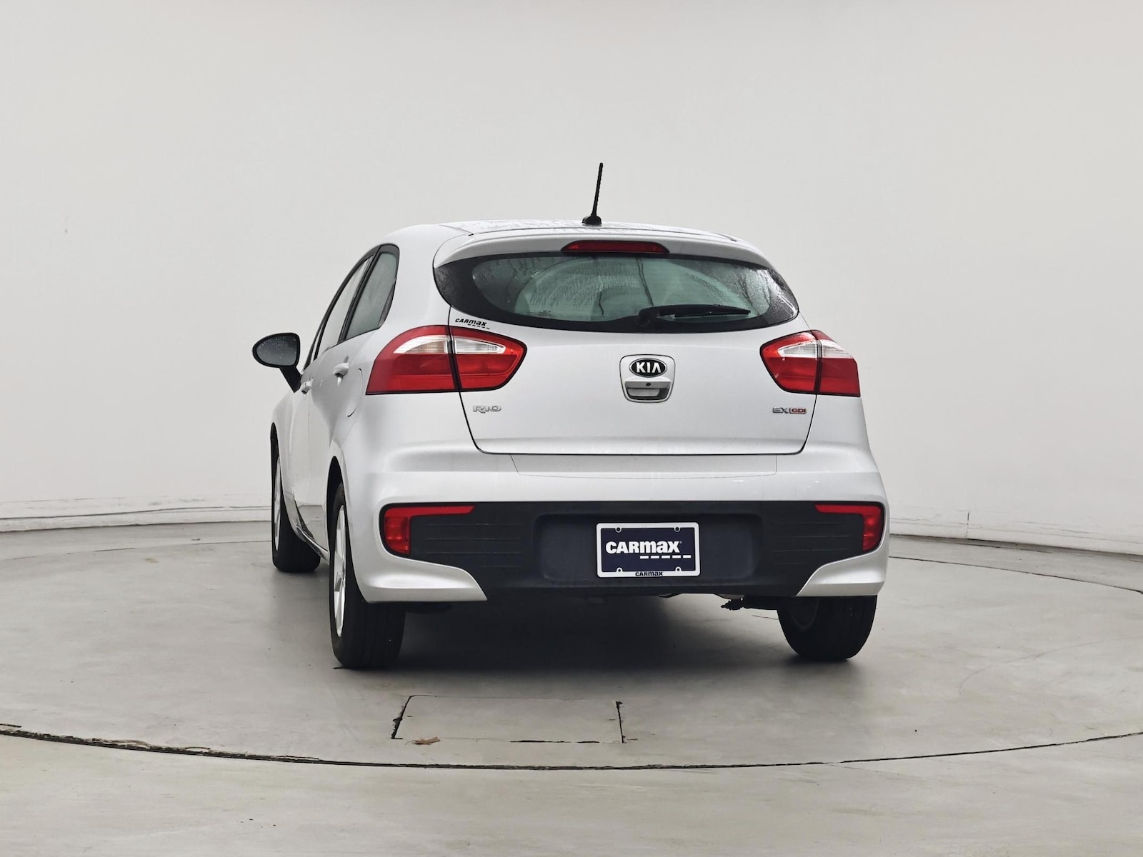 2017 Kia Rio 5-Door EX - Photo 7