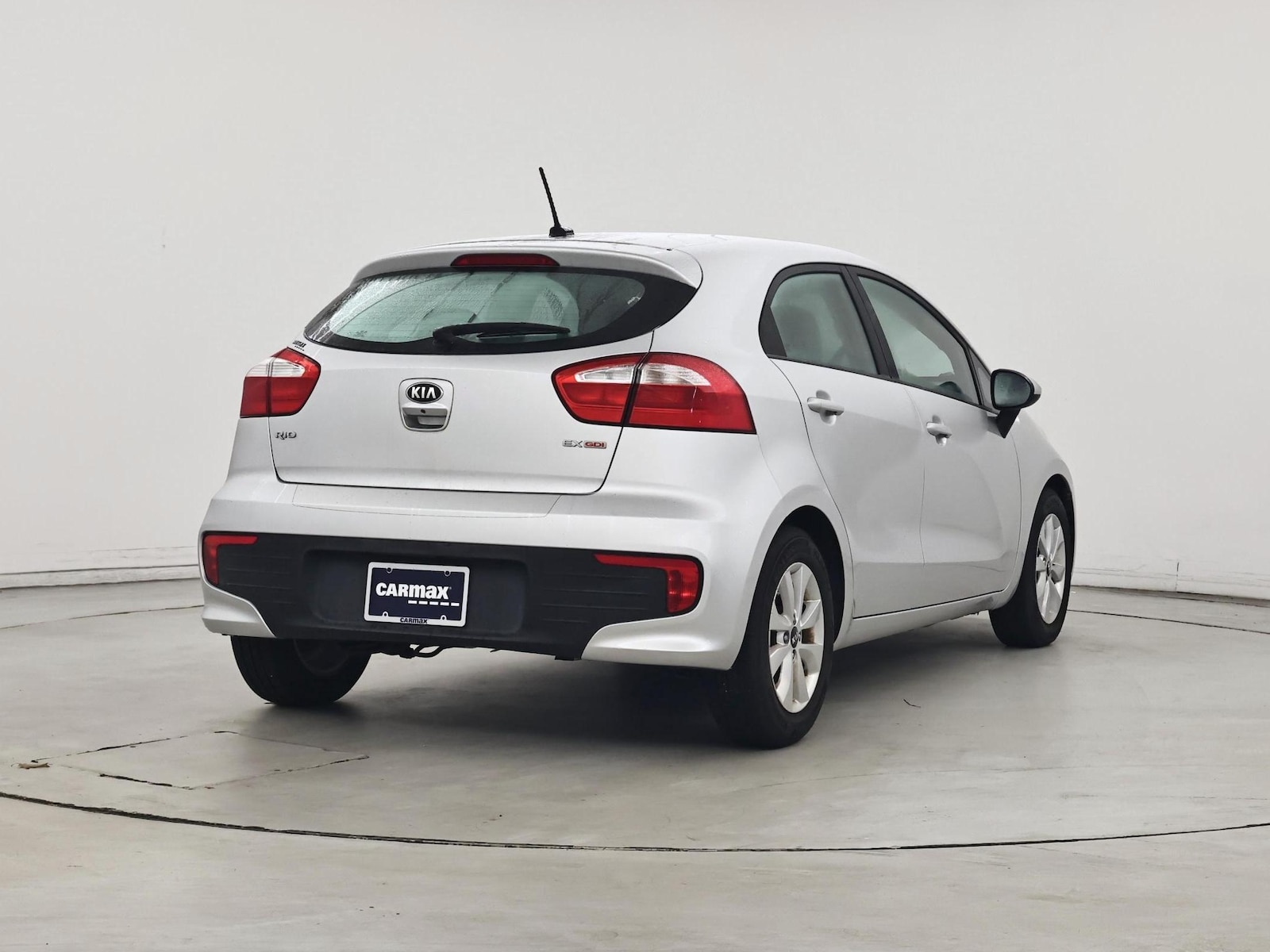 2017 Kia Rio 5-Door EX - Photo 9