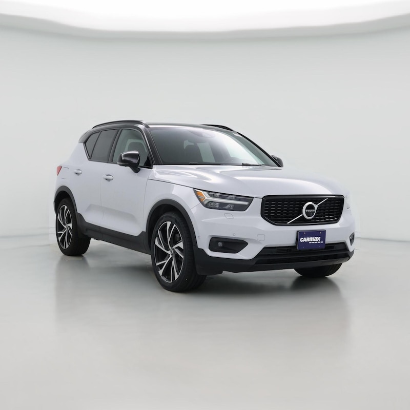 2022 Volvo XC40 T4 R-Design