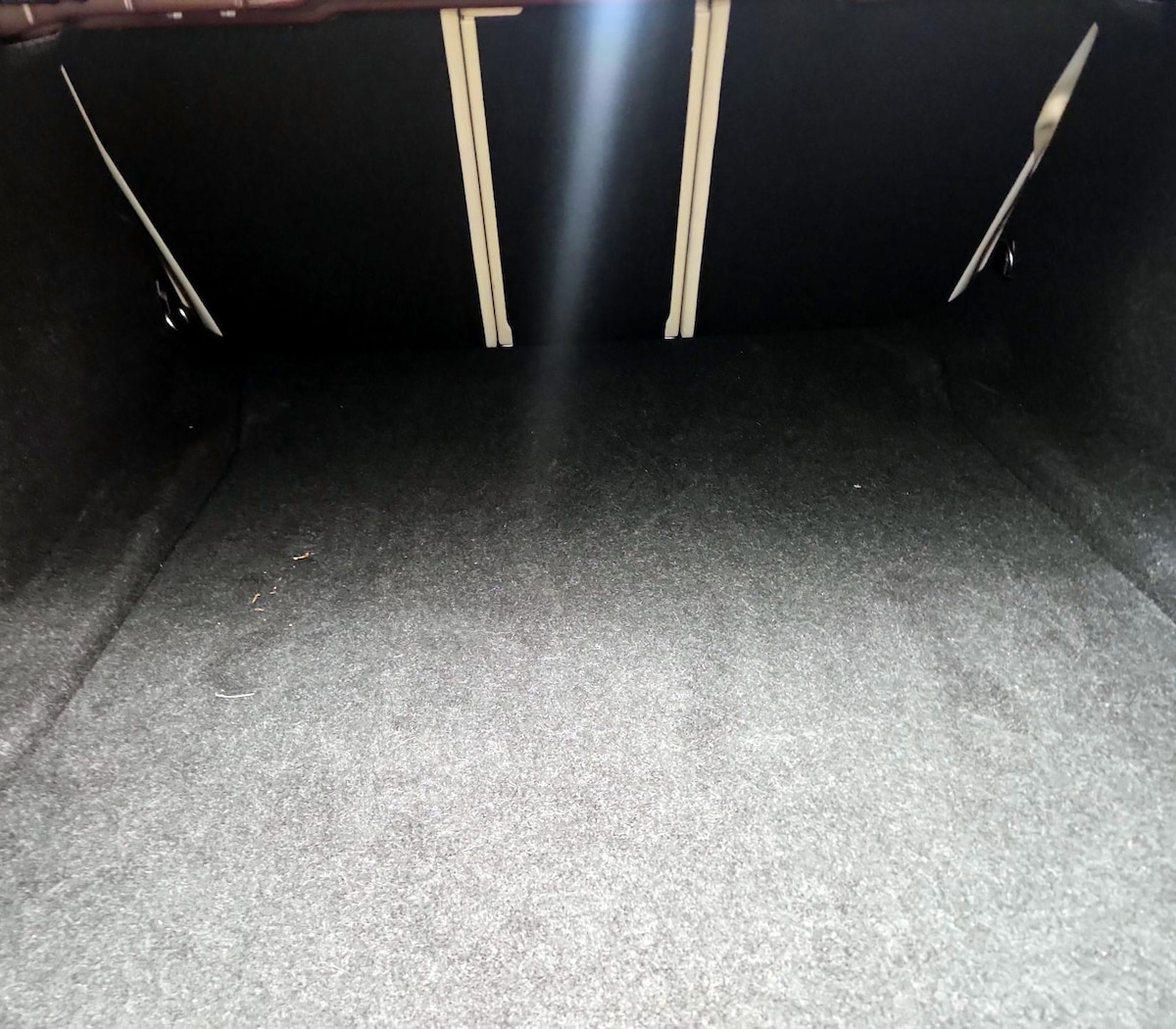 Trunk/Cargo (Seats Up)