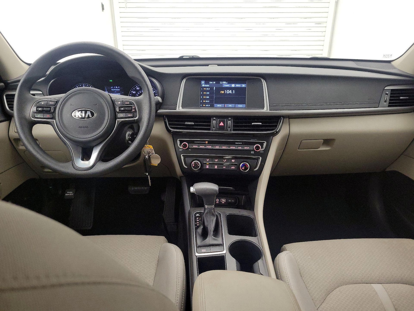 Apple CarPlay® & Android Auto™