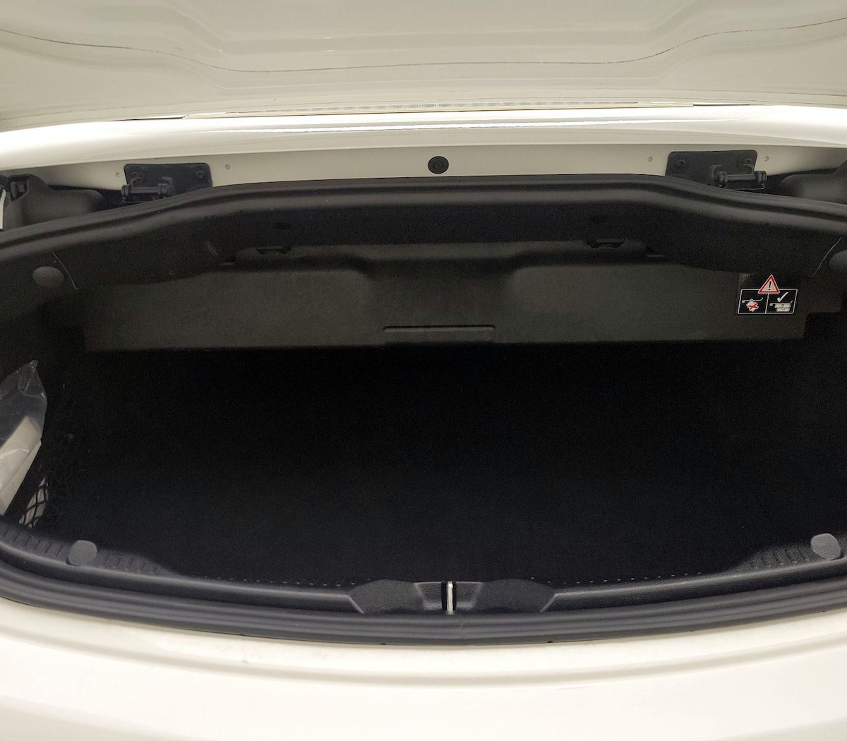Trunk/Cargo (Seats Up)