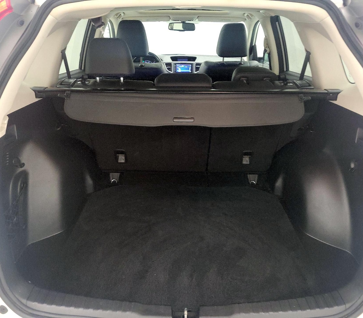 Trunk/Cargo (Seats Up)