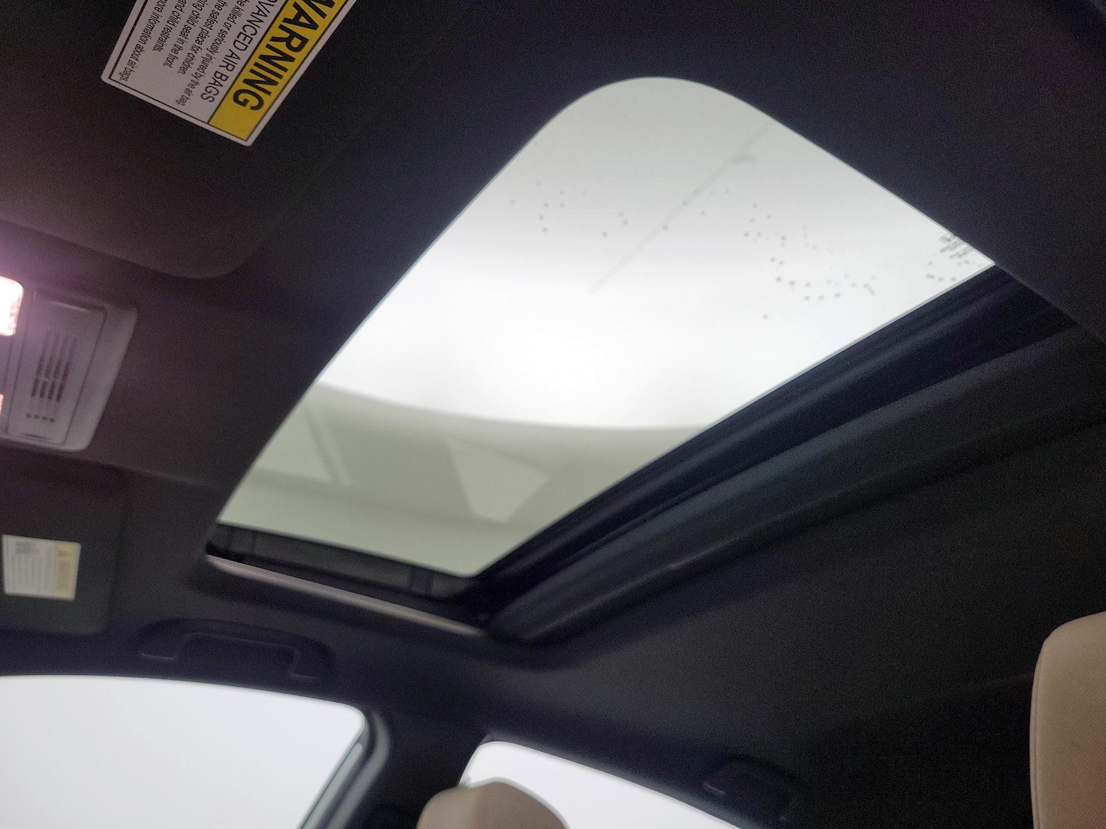 Sunroof(s) & Overhead Airbags