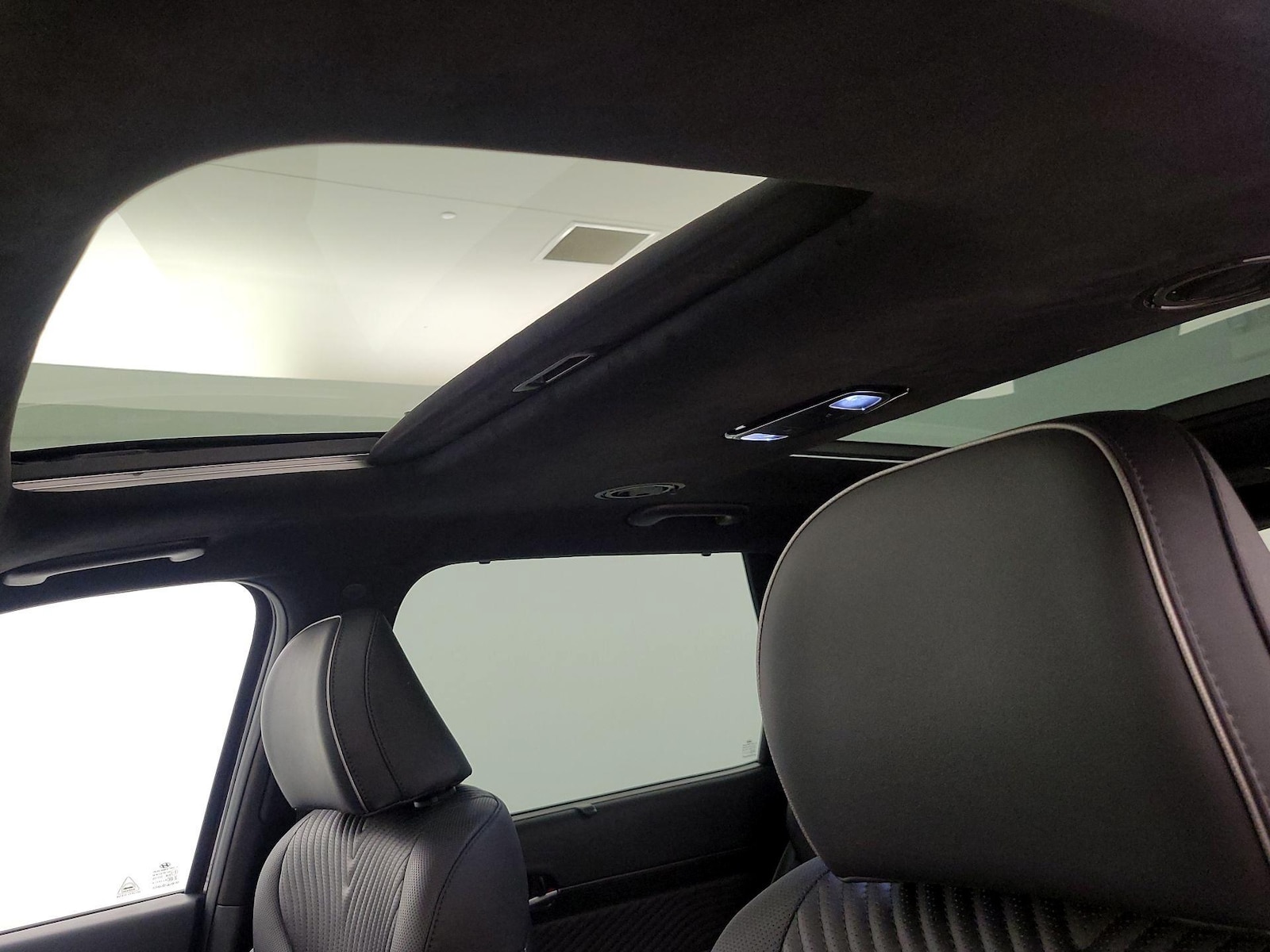 Sunroof(s) & Skylight(s)