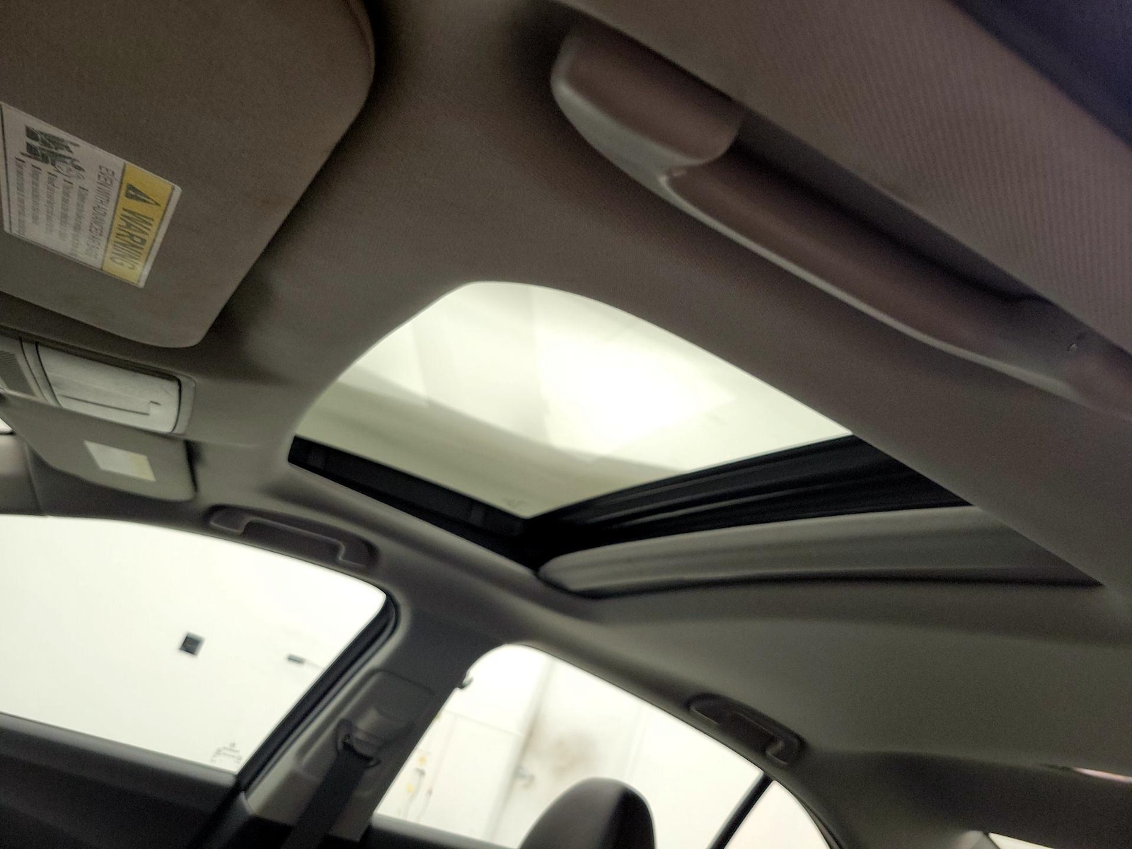 Sunroof(s) & Overhead Airbags