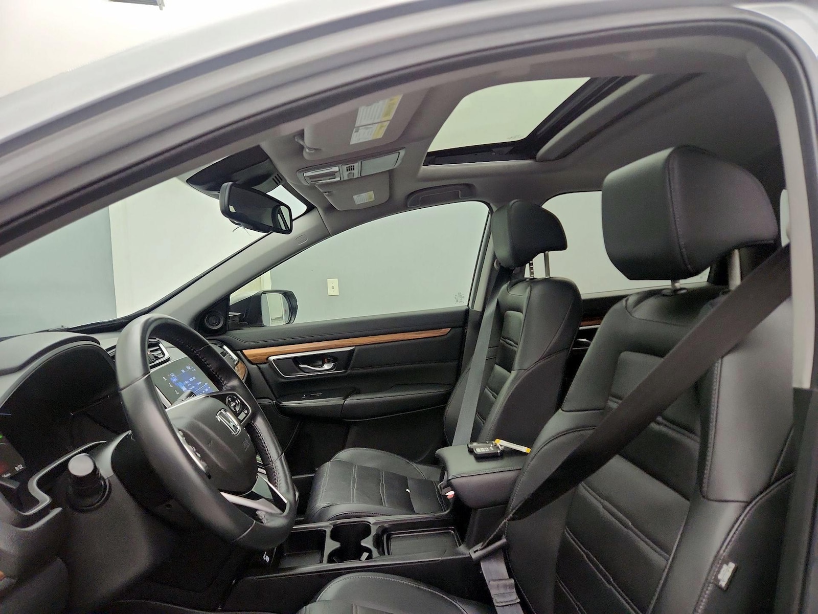 Sunroof(s) & Overhead Airbags