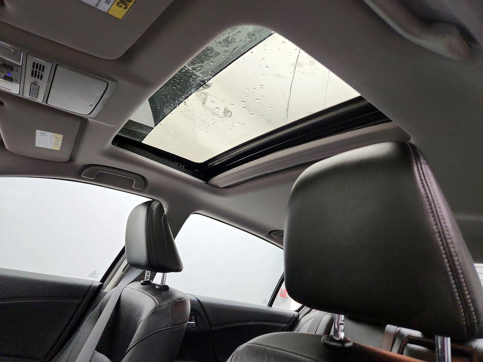 Sunroof(s) & Overhead Airbags