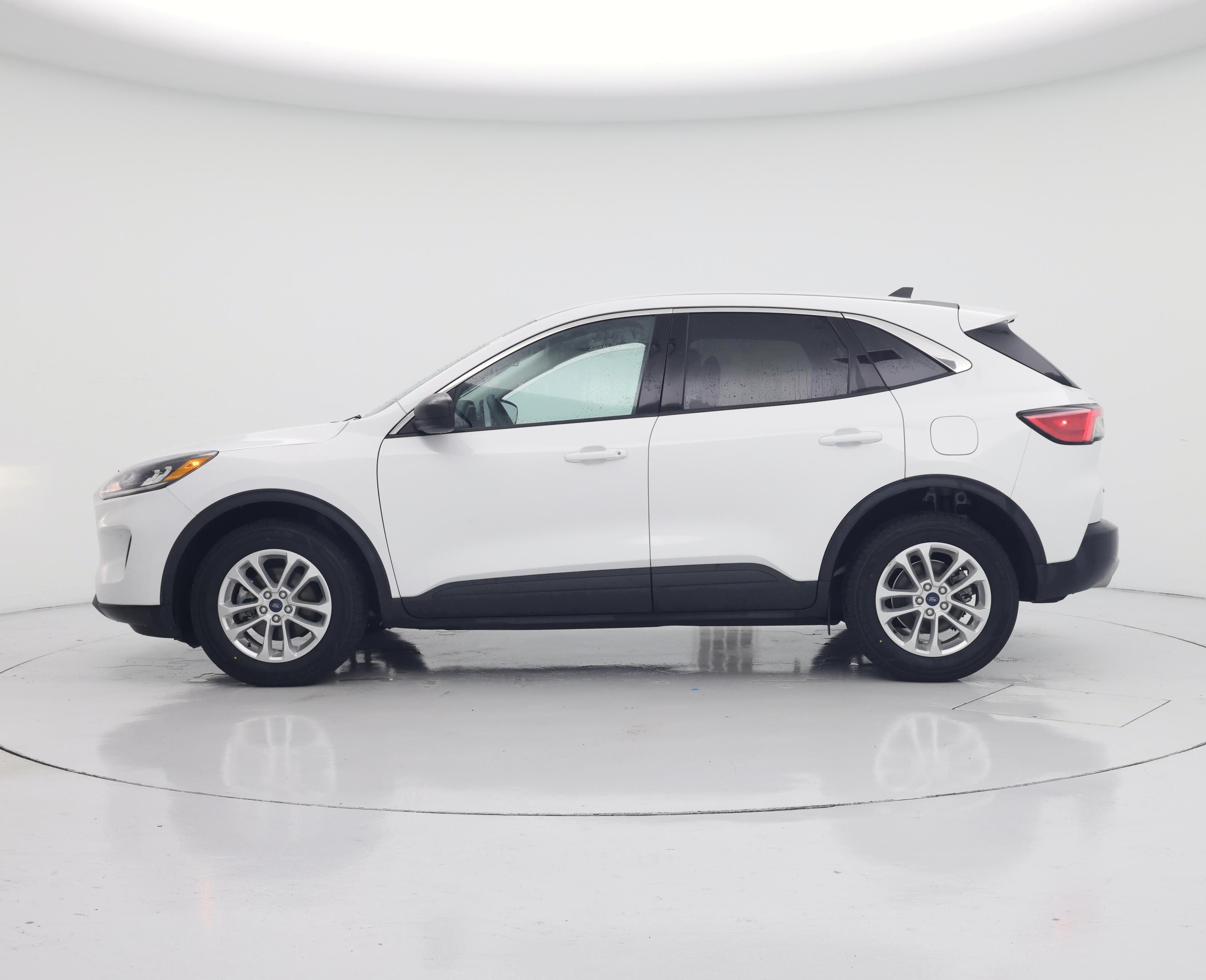 Thumbnail: 2022 Ford Escape - 3