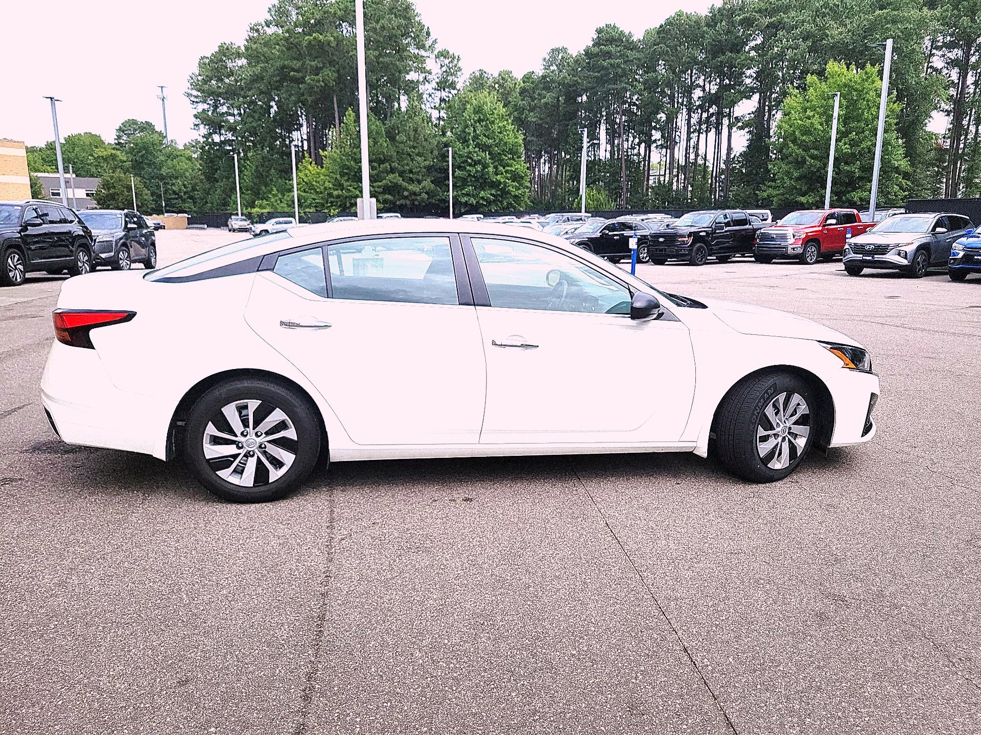 Thumbnail: 2024 Nissan Altima - 4