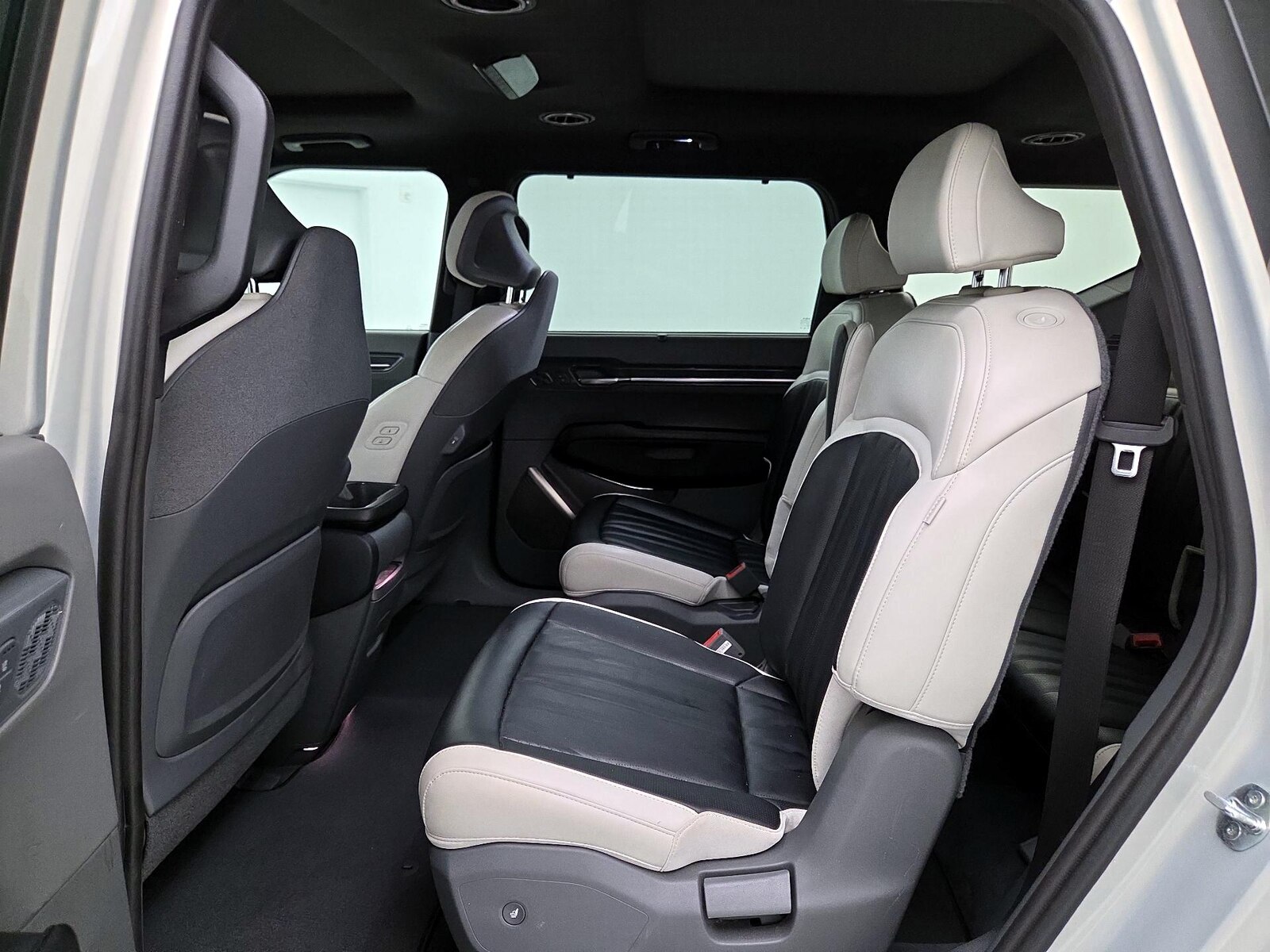 Rear Air Conditioning