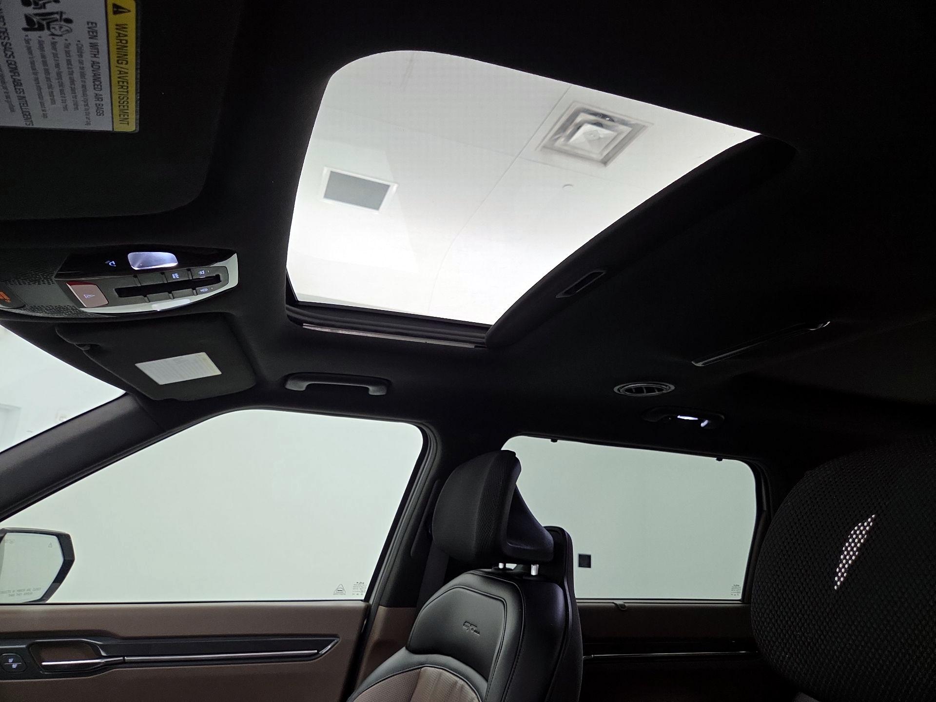 Thumbnail: 2024 Kia EV9 - 19
