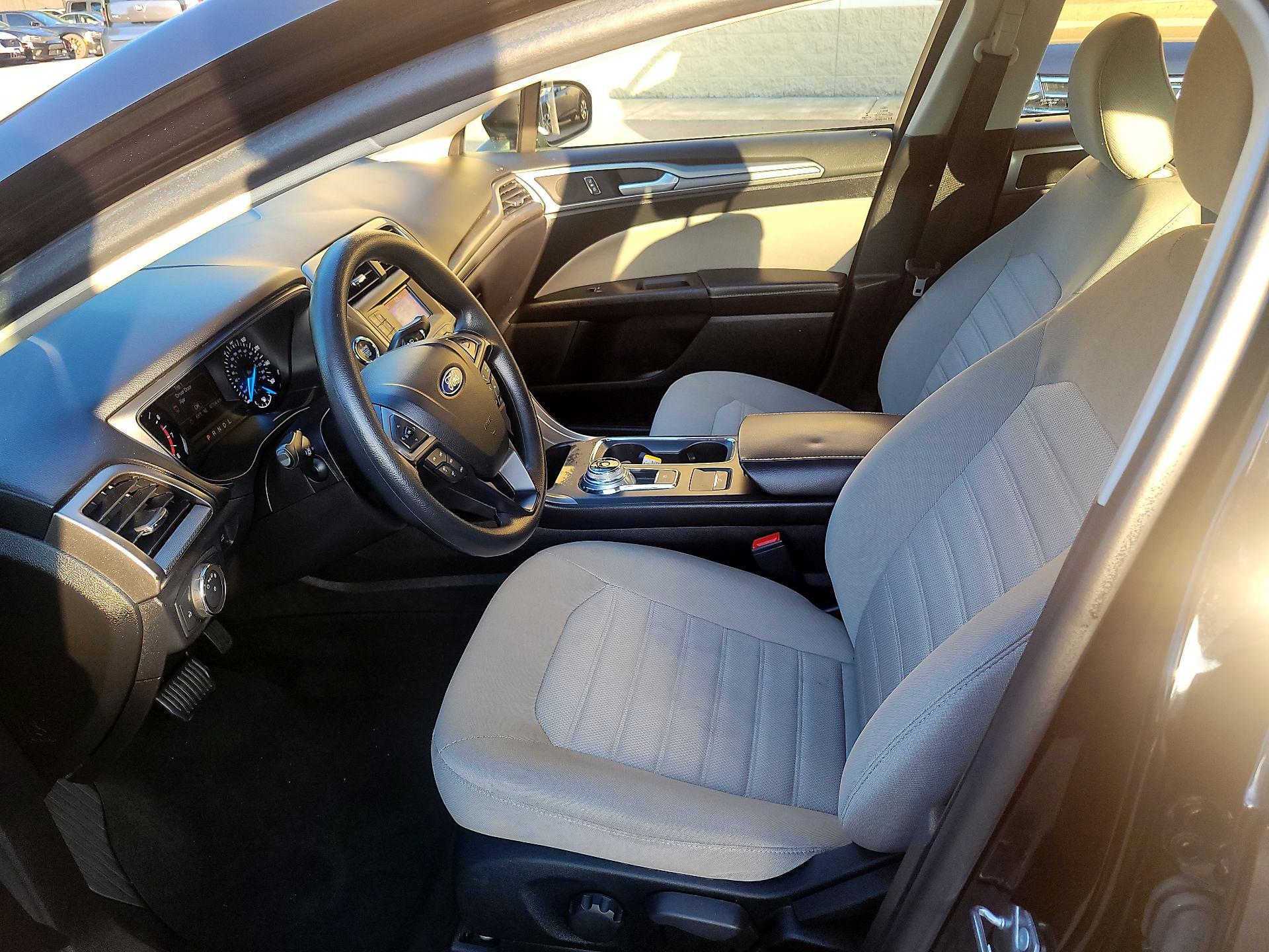 Thumbnail: 2020 Ford Fusion - 9