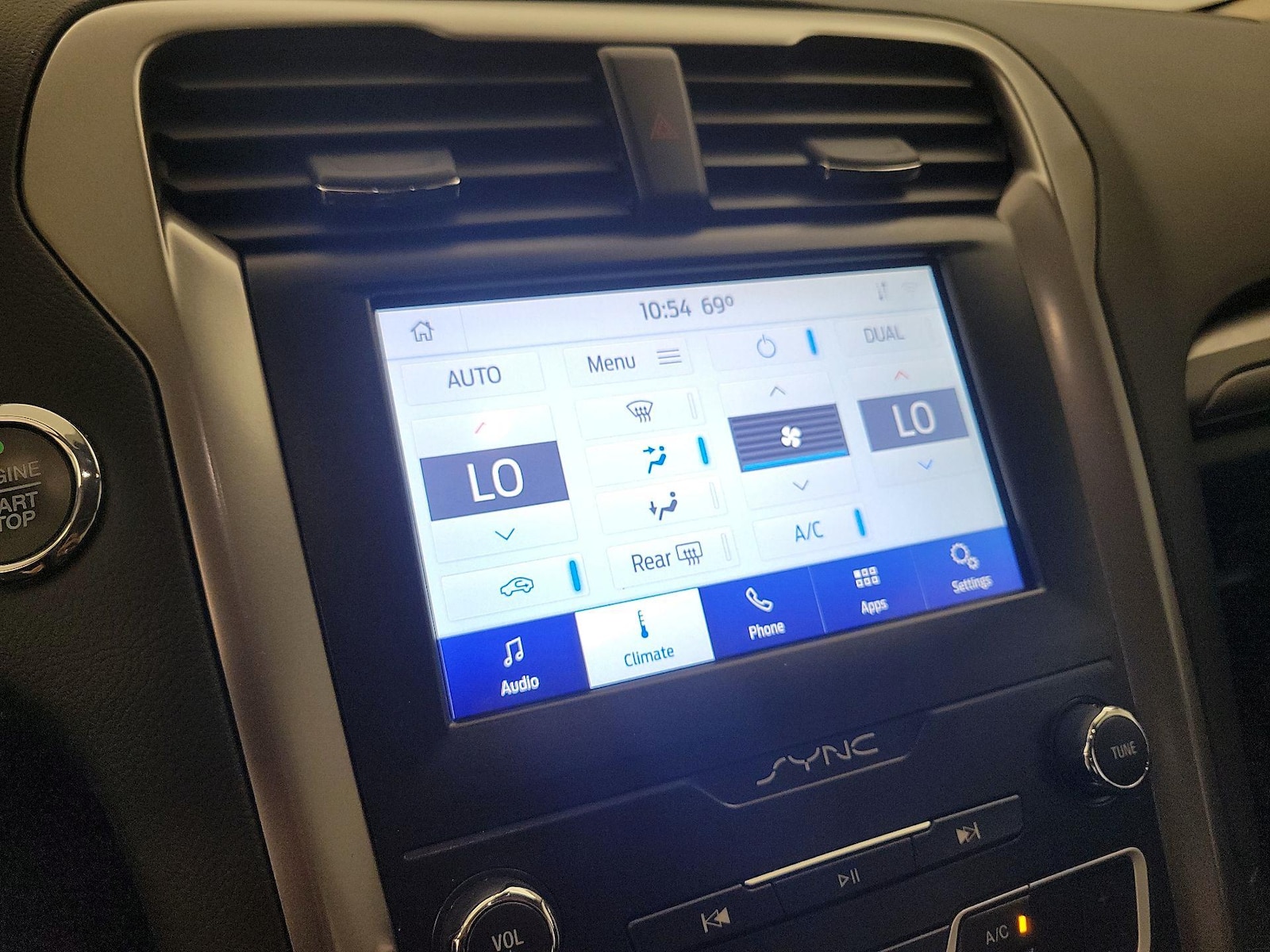 2020 Ford Fusion SE - Photo 15