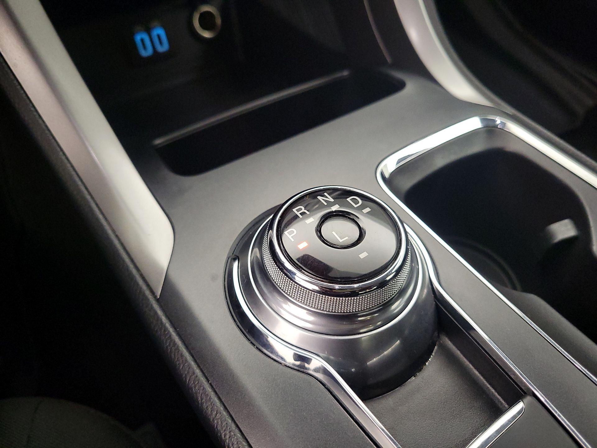 Thumbnail: 2020 Ford Fusion - 15