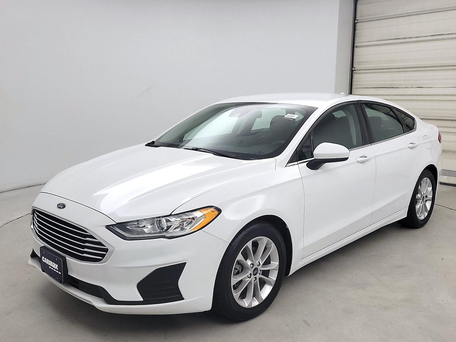 2020 Ford Fusion SE - Photo 3