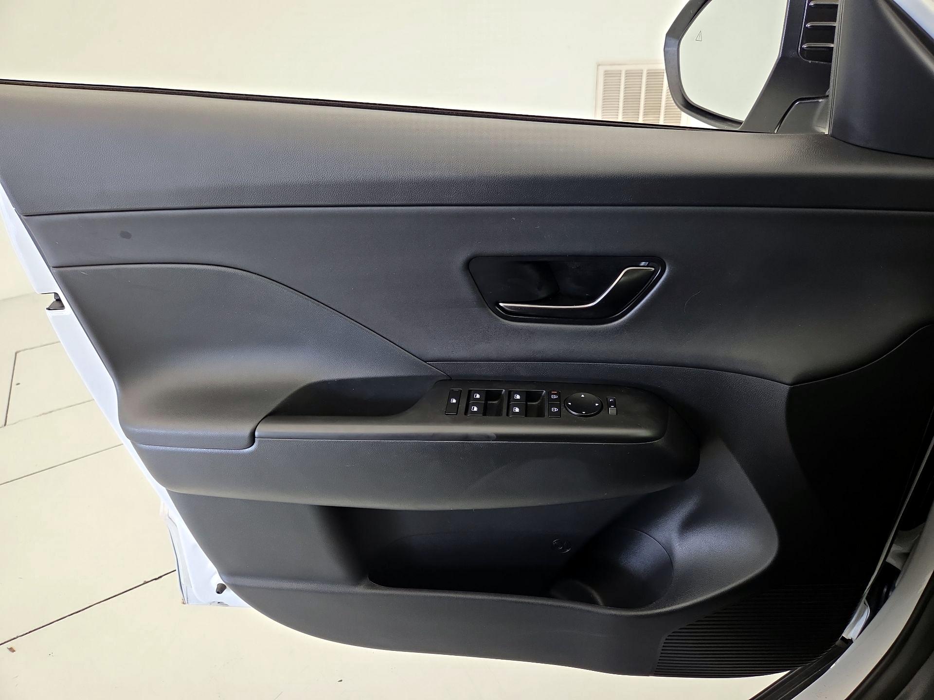 Thumbnail: 2025 Hyundai Kona - 12