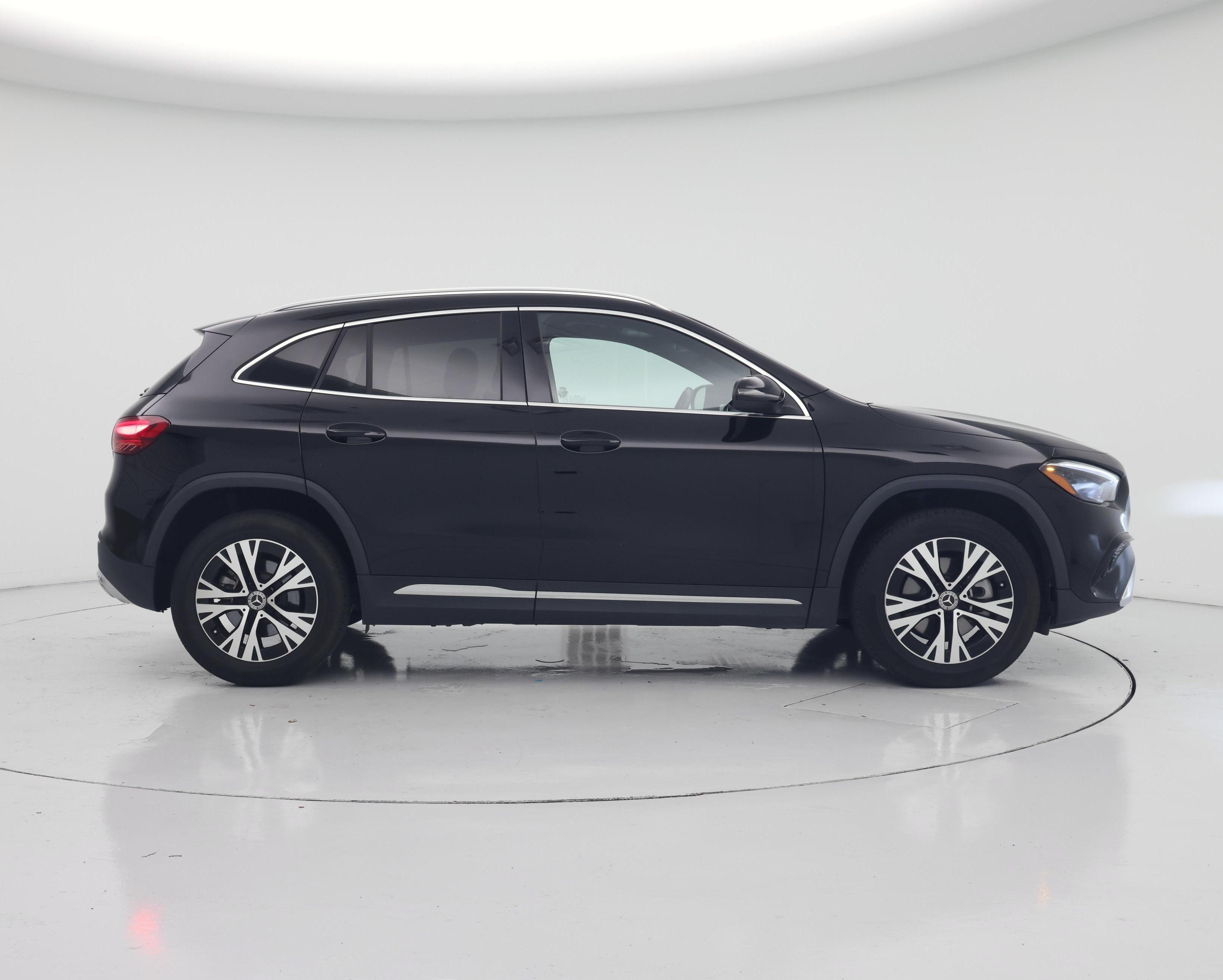 Thumbnail: 2025 Mercedes-Benz GLA - 7