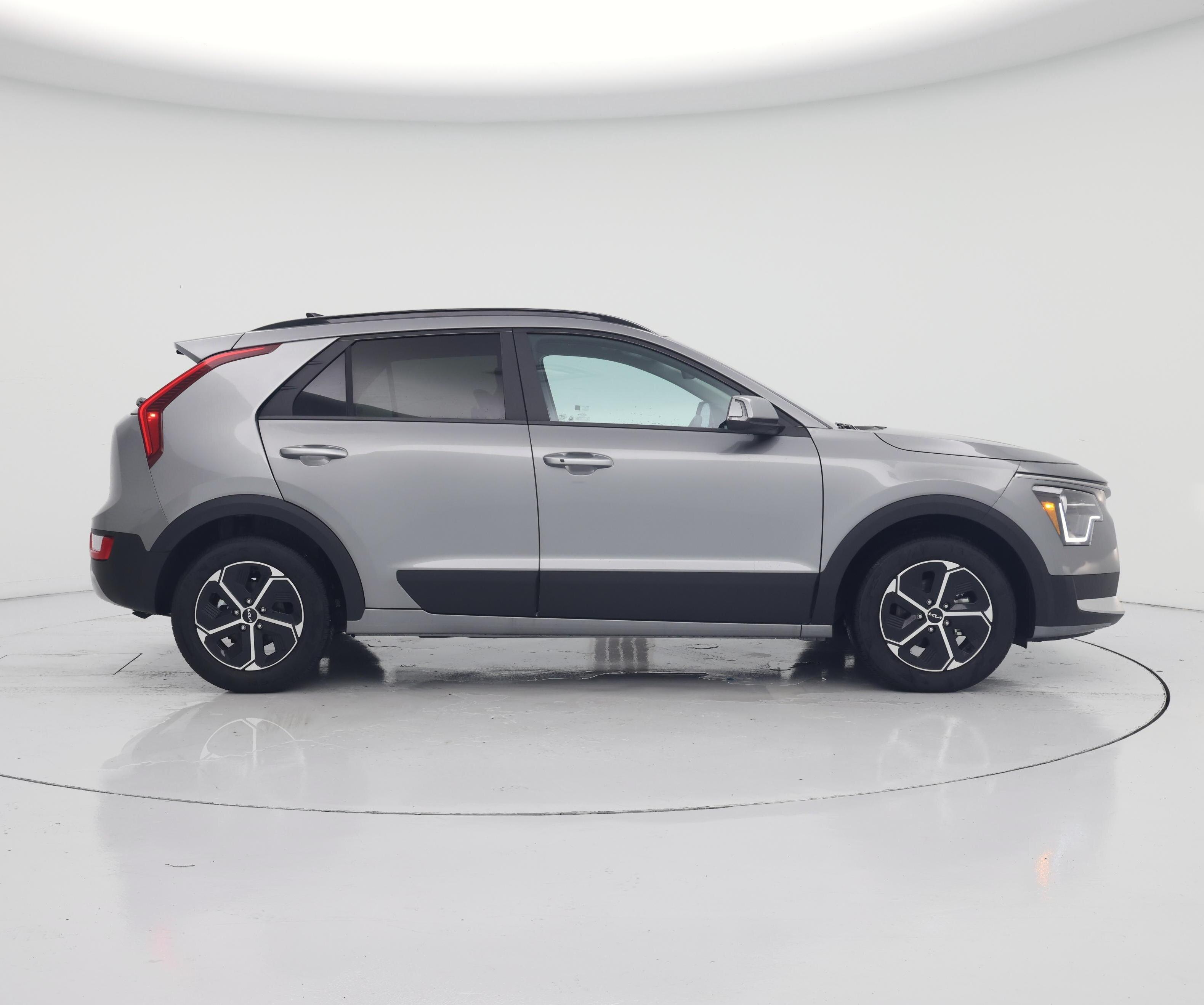 Thumbnail: 2026 Kia Niro - 7