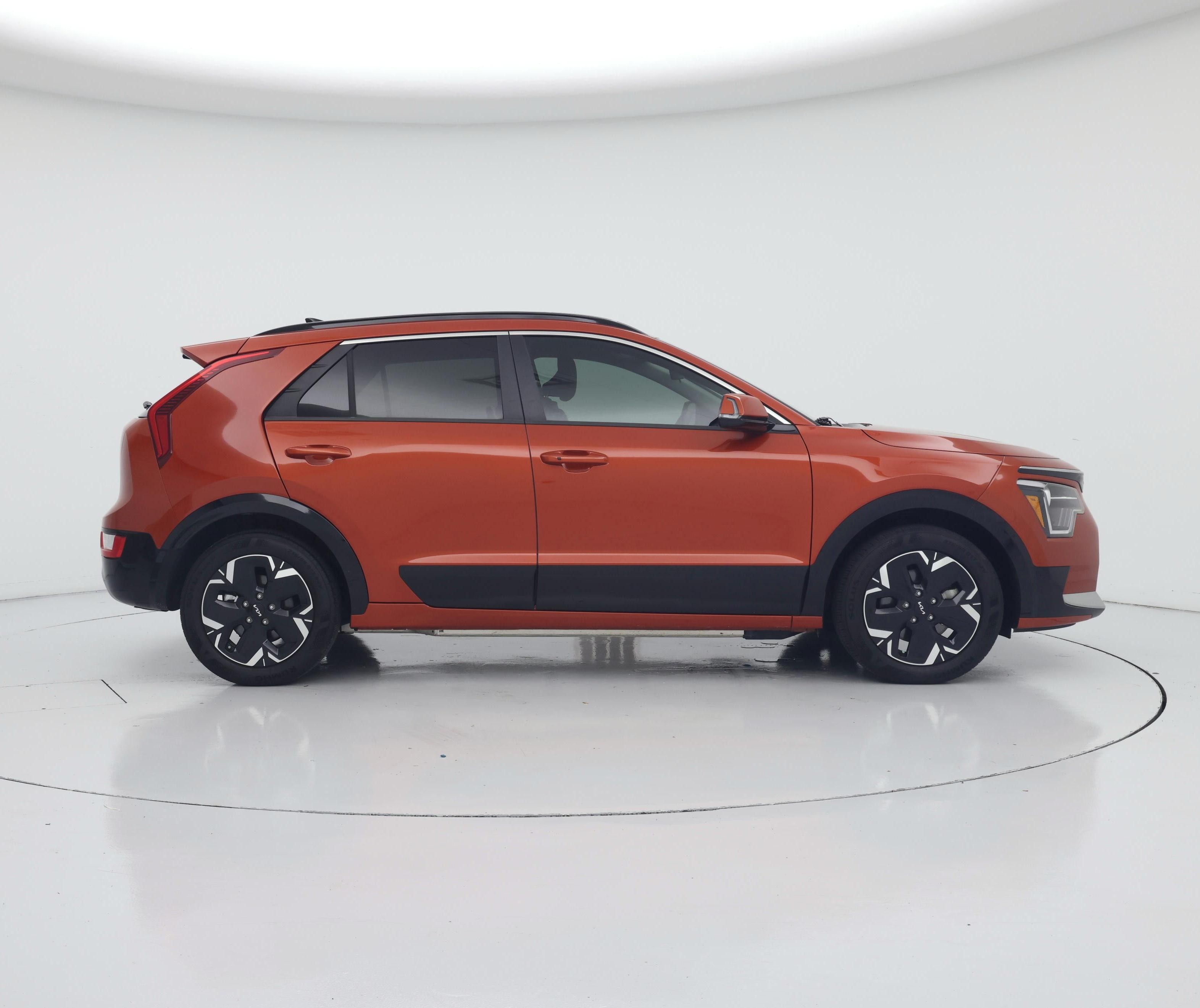Thumbnail: 2023 Kia Niro - 7