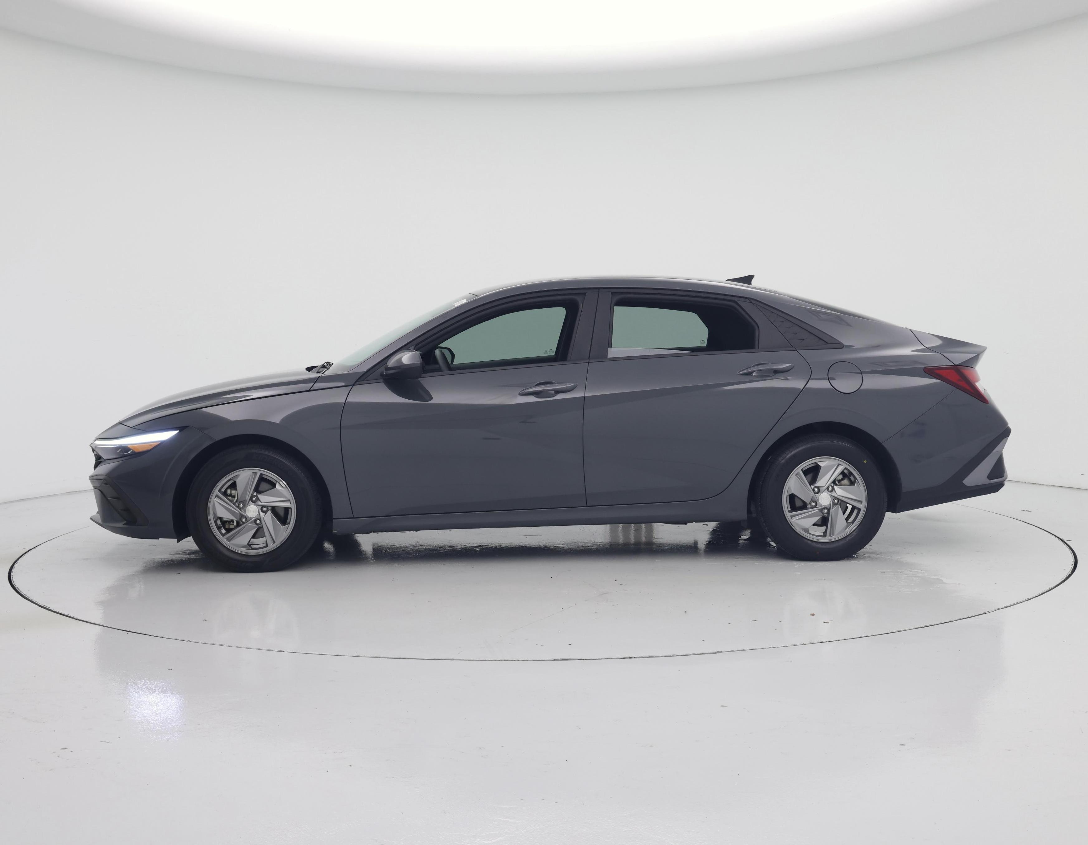 Thumbnail: 2024 Hyundai Elantra - 3