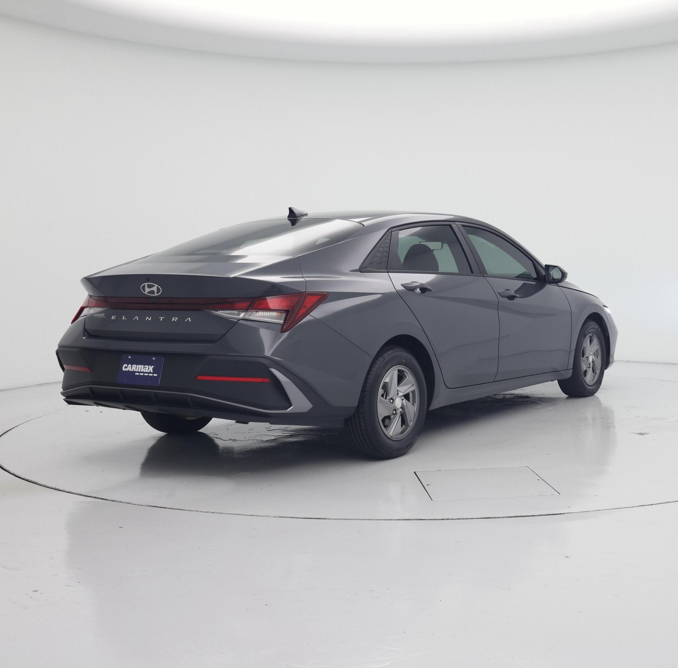 Thumbnail: 2024 Hyundai Elantra - 8