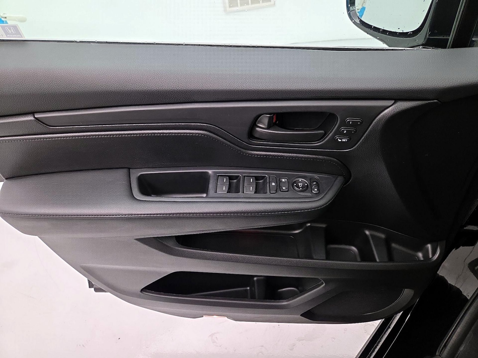 2025 Honda Odyssey Sport L - Photo 13