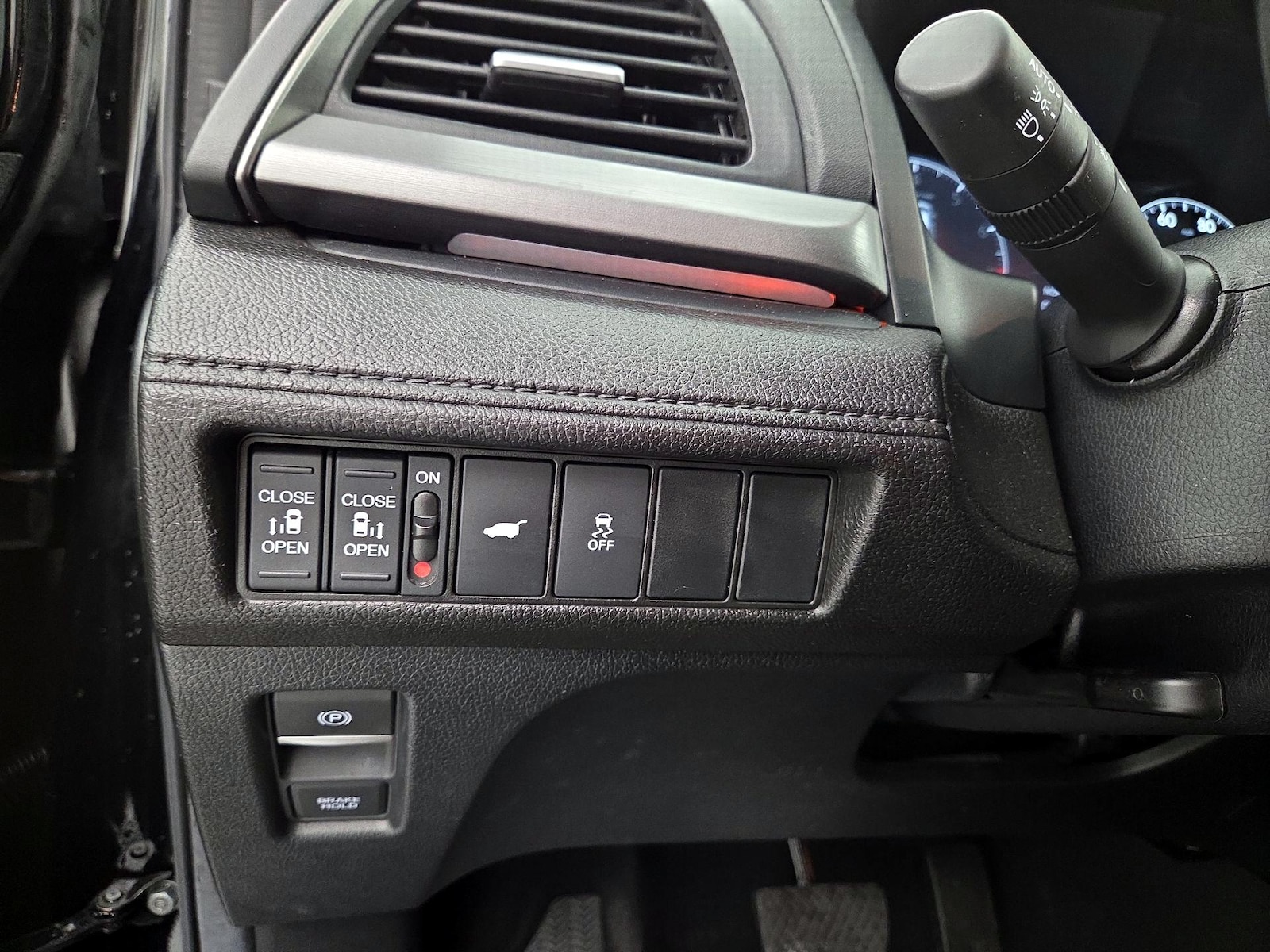 2025 Honda Odyssey Sport L - Photo 14
