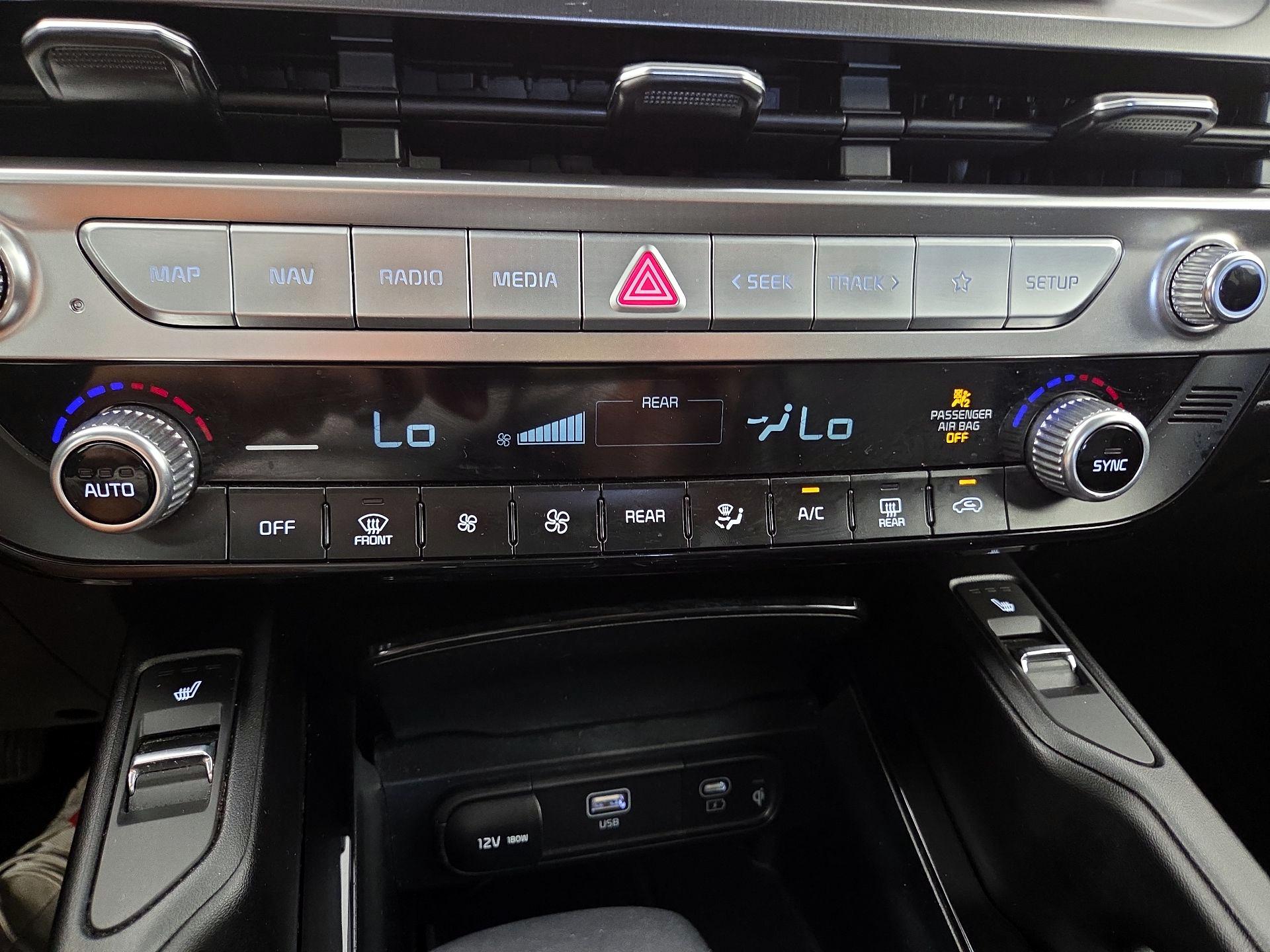 Thumbnail: 2025 Kia Telluride - 16
