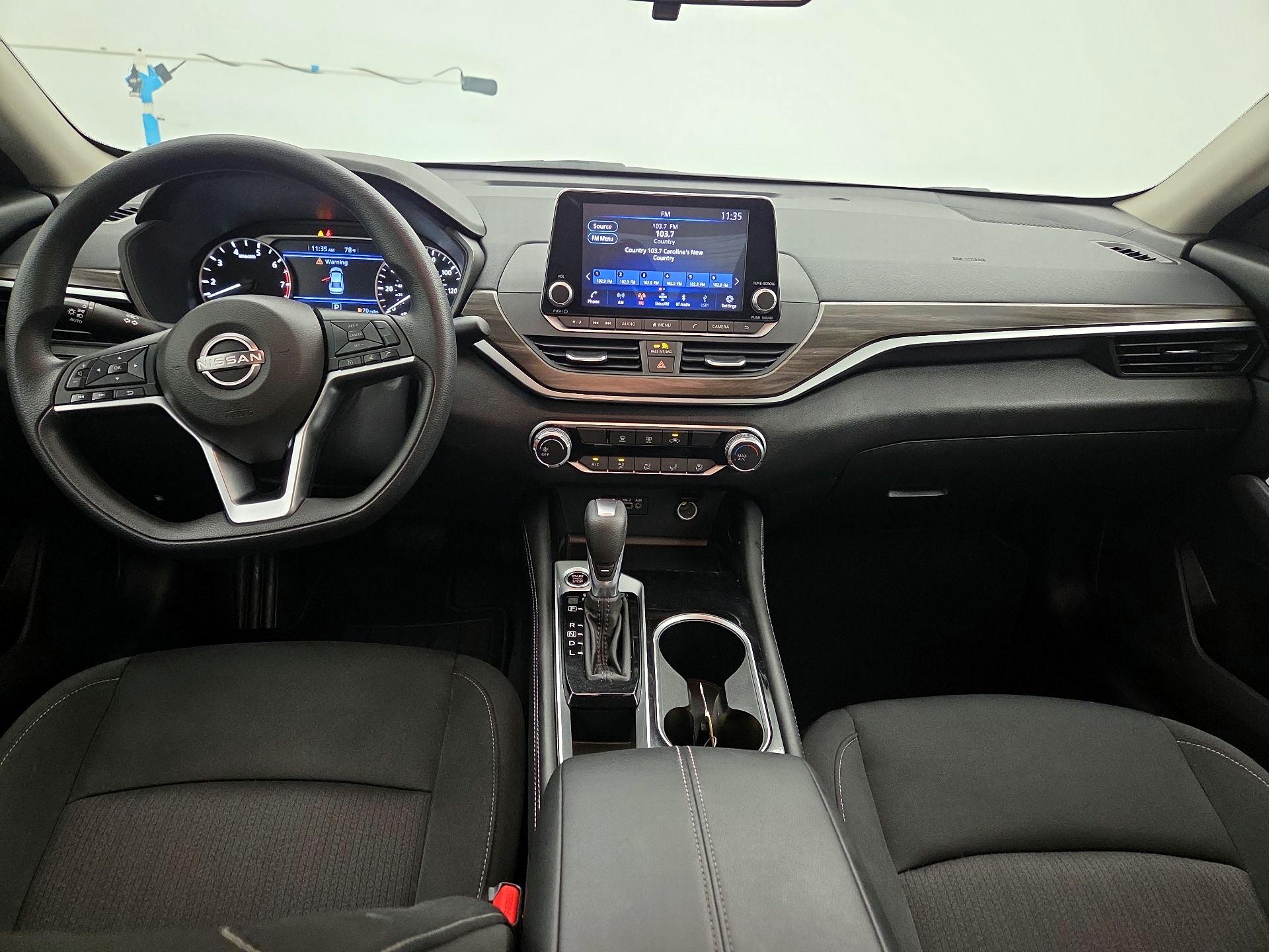 Thumbnail: 2023 Nissan Altima - 9