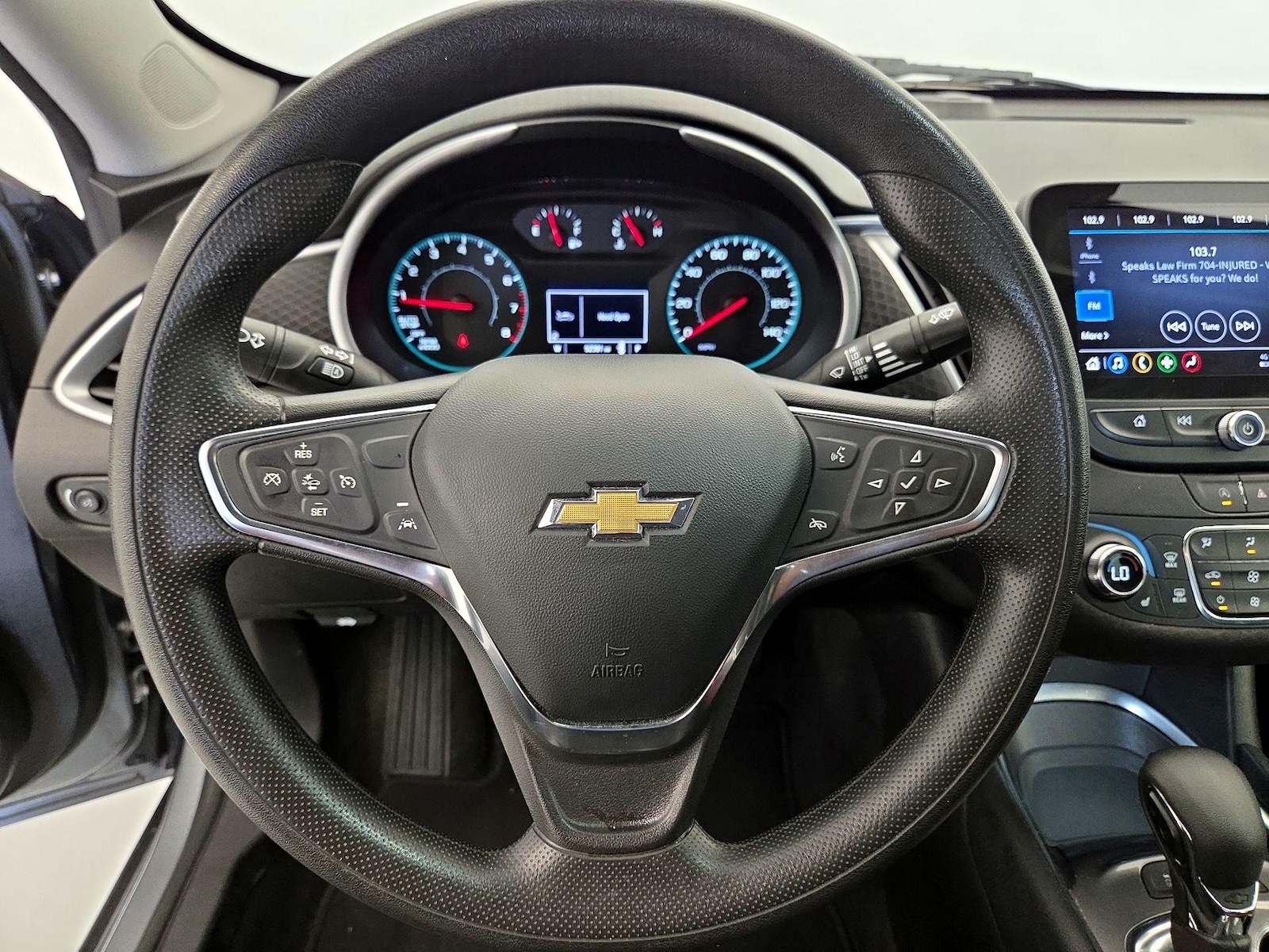 2024 Chevrolet Malibu 1LT - Photo 11