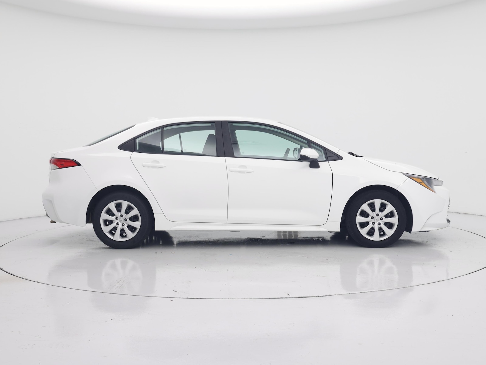 2024 Toyota Corolla LE - Photo 8