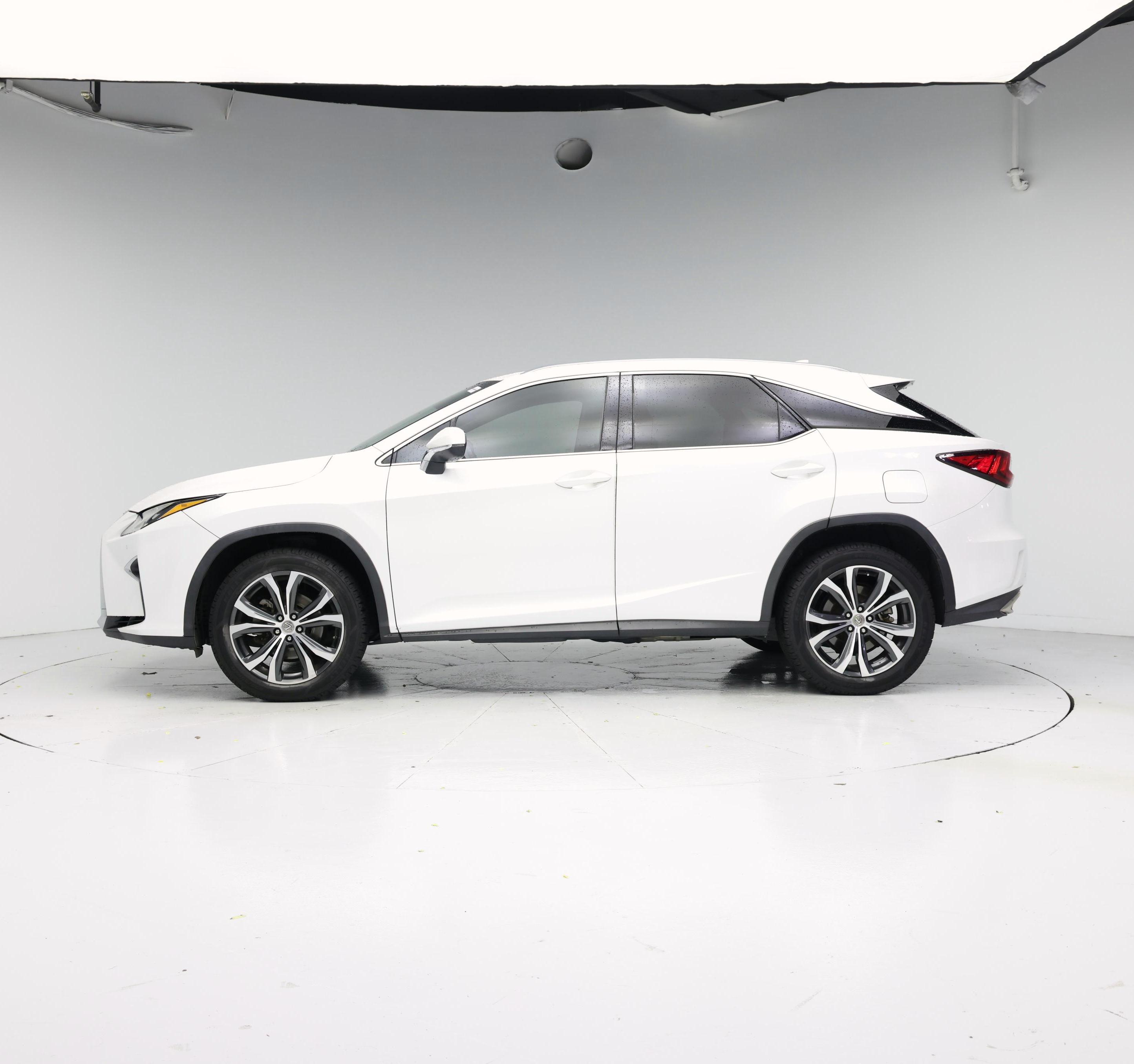 Thumbnail: 2017 Lexus RX - 3