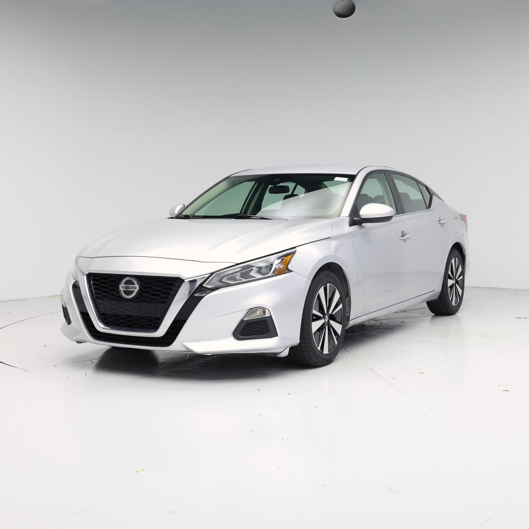 Thumbnail: 2021 Nissan Altima - 4