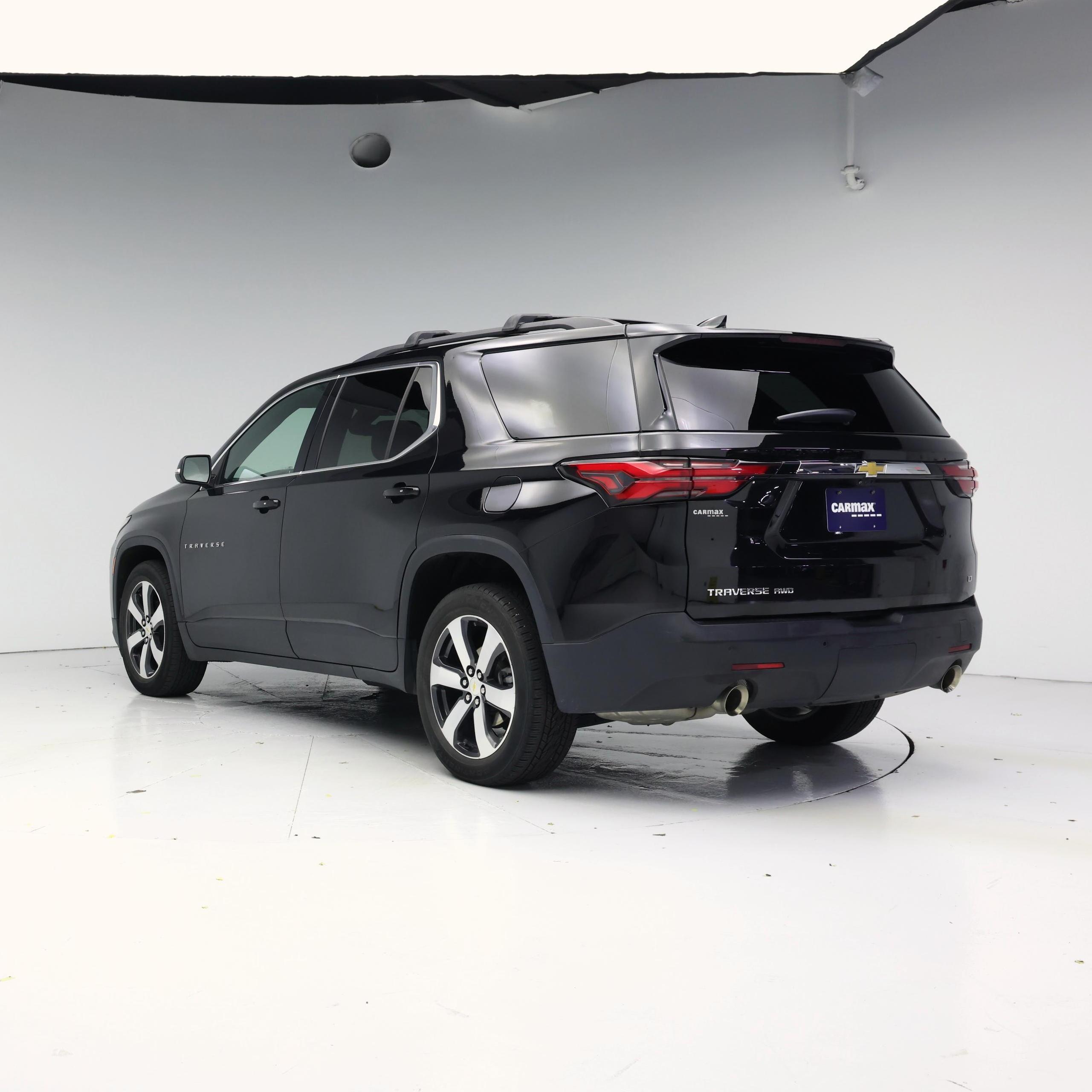 Thumbnail: 2022 Chevrolet Traverse - 2