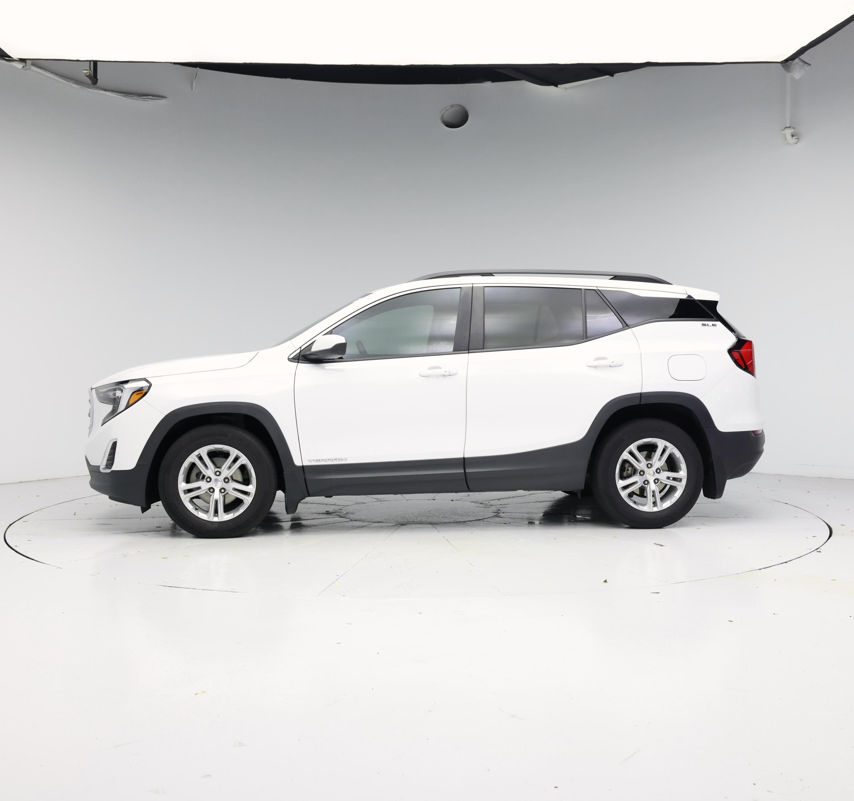 Thumbnail: 2021 GMC Terrain - 3