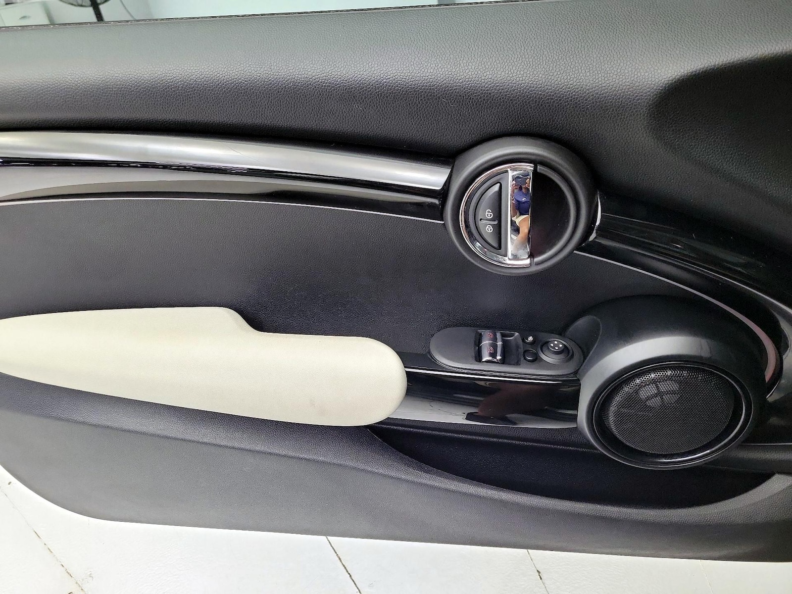 2023 MINI Hardtop 2 Door SE - Photo 13