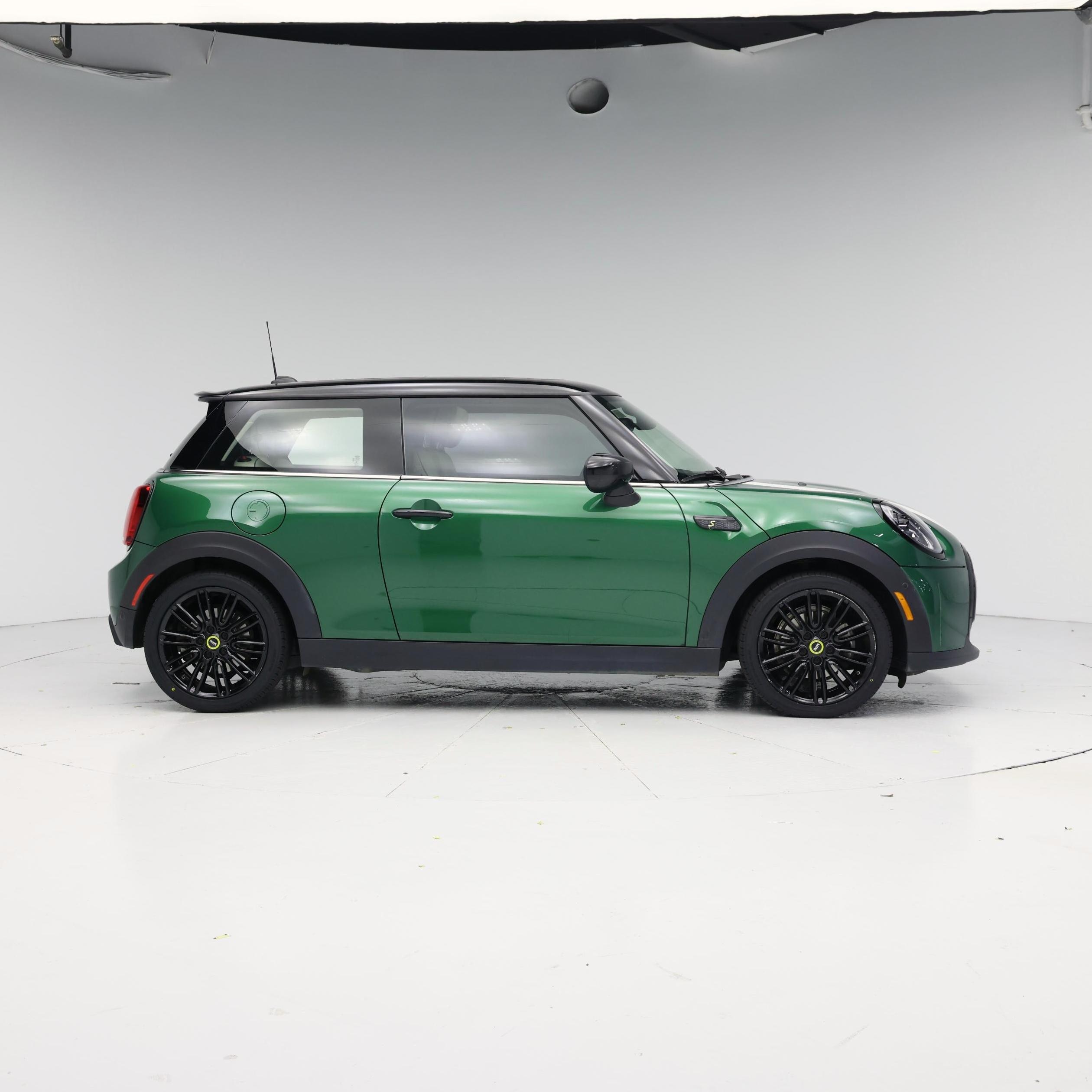 Thumbnail: 2023 MINI Cooper Hardtop - 7