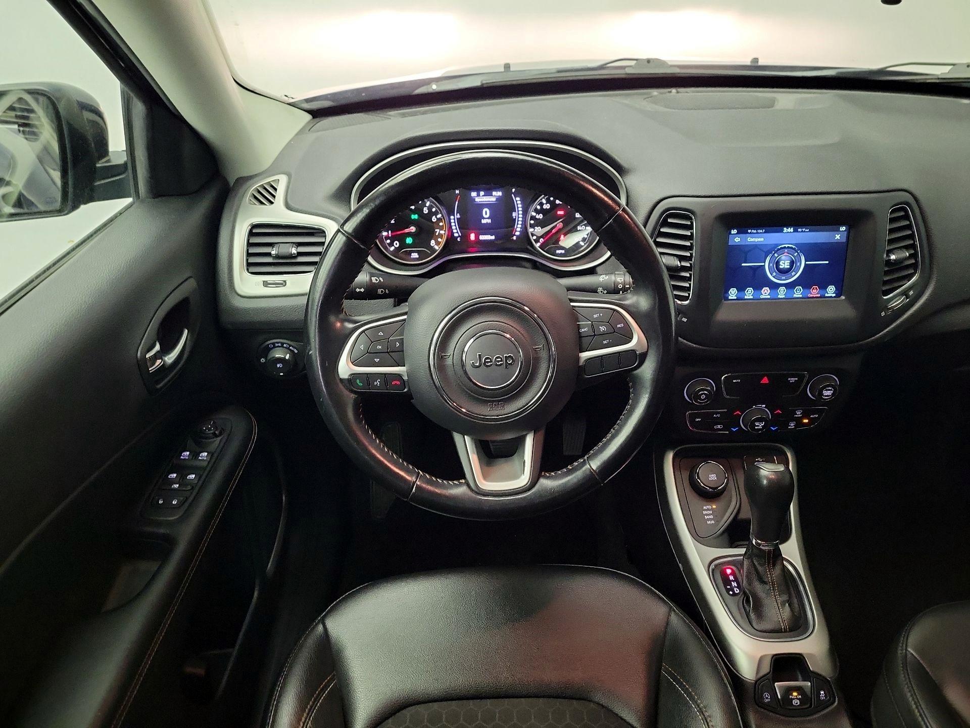 Thumbnail: 2020 Jeep Compass - 10