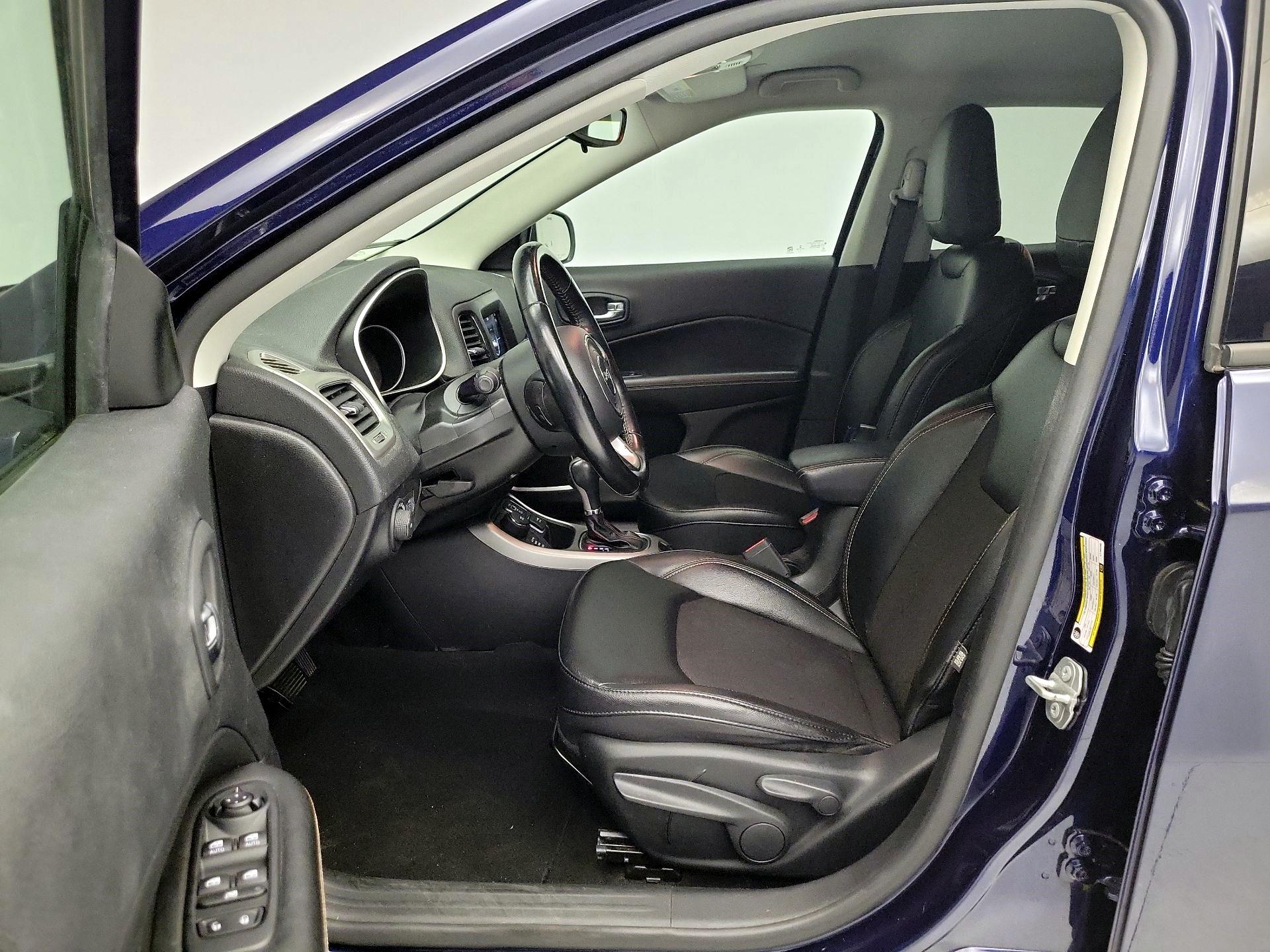 Thumbnail: 2020 Jeep Compass - 11