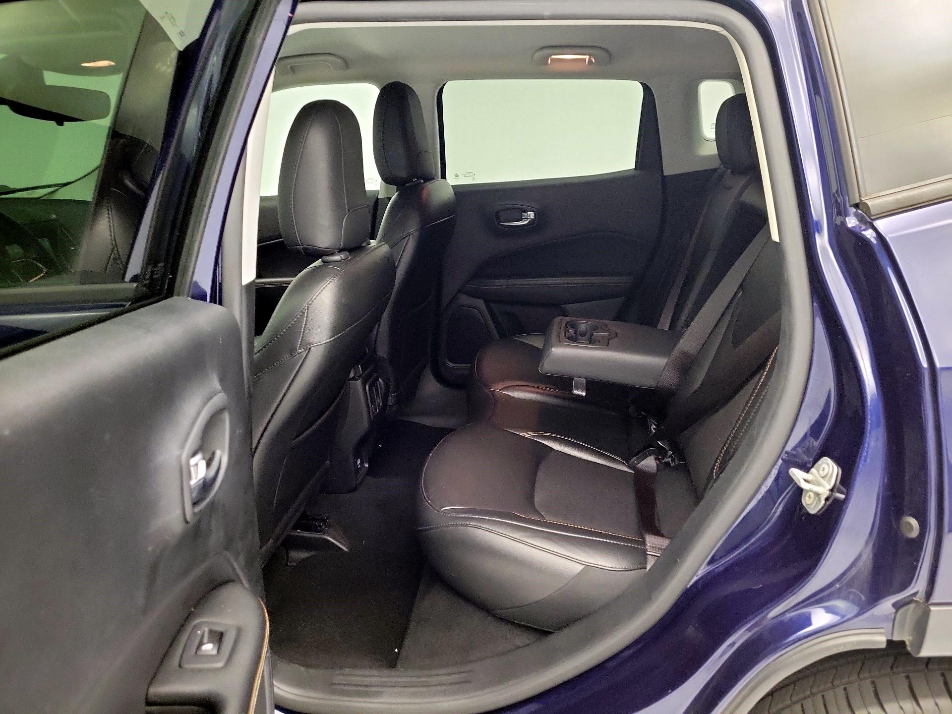 Thumbnail: 2020 Jeep Compass - 20