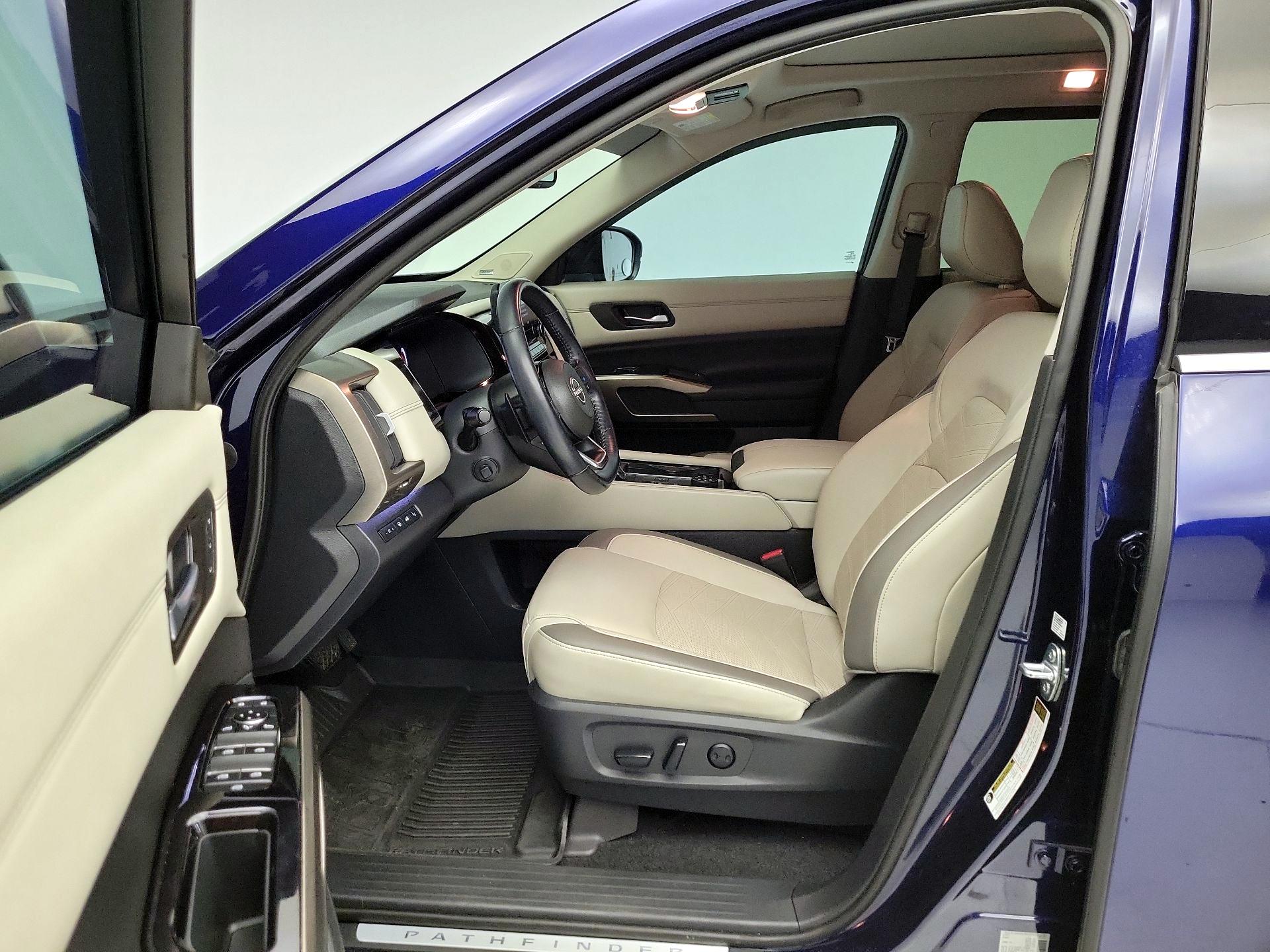 Thumbnail: 2022 Nissan Pathfinder - 11