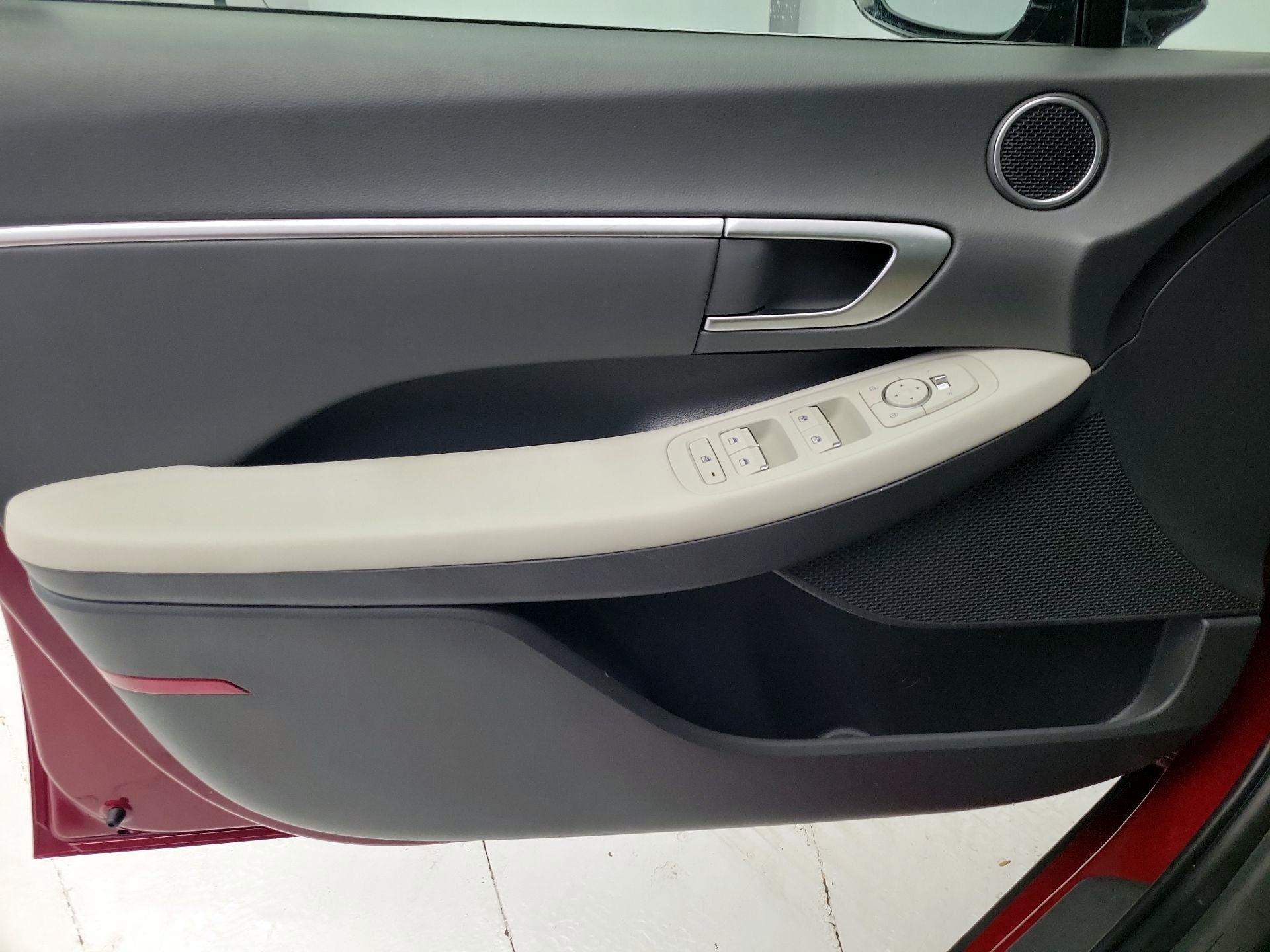 Thumbnail: 2024 Hyundai Sonata - 12