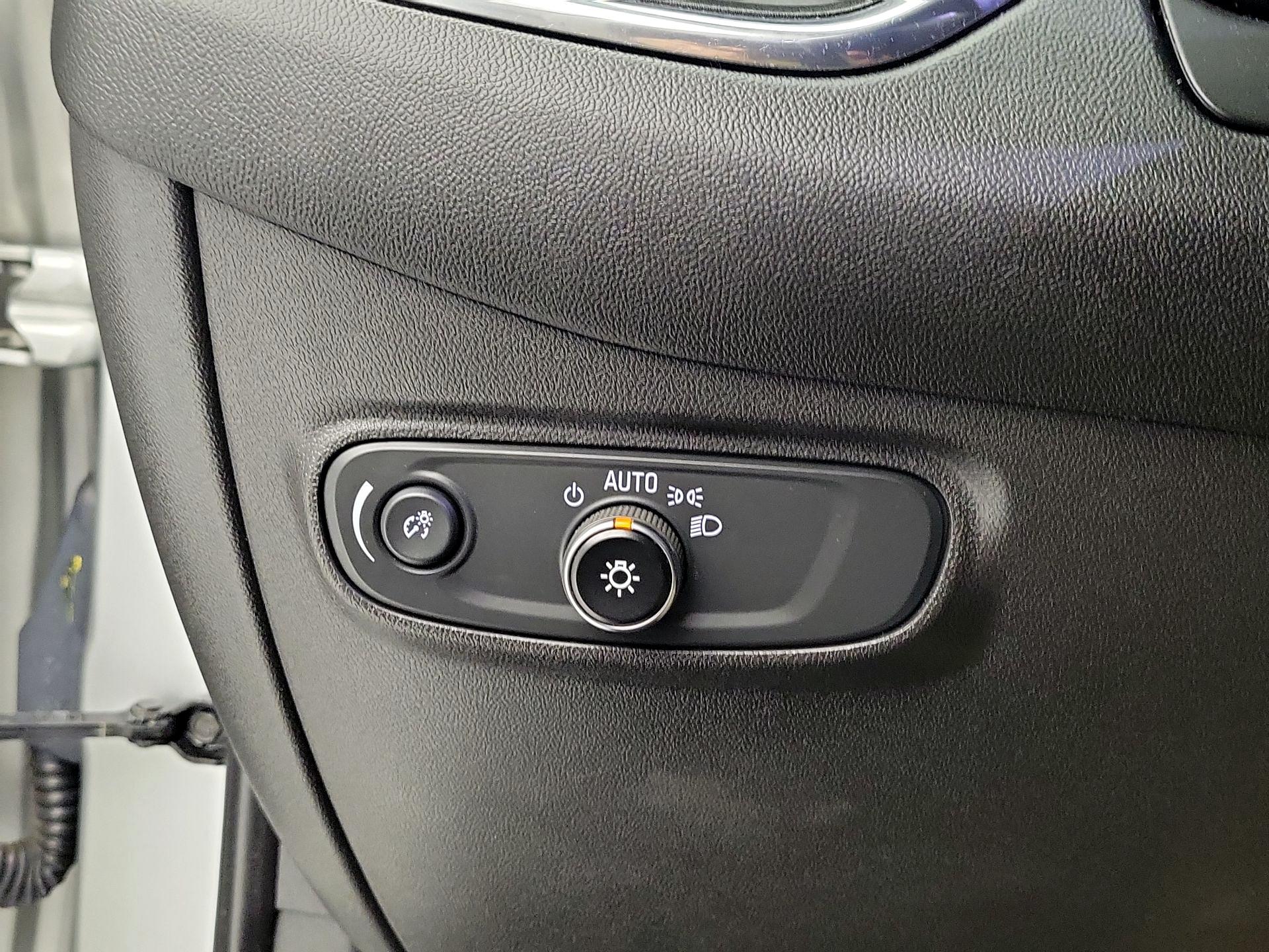 Thumbnail: 2021 Chevrolet Equinox - 13