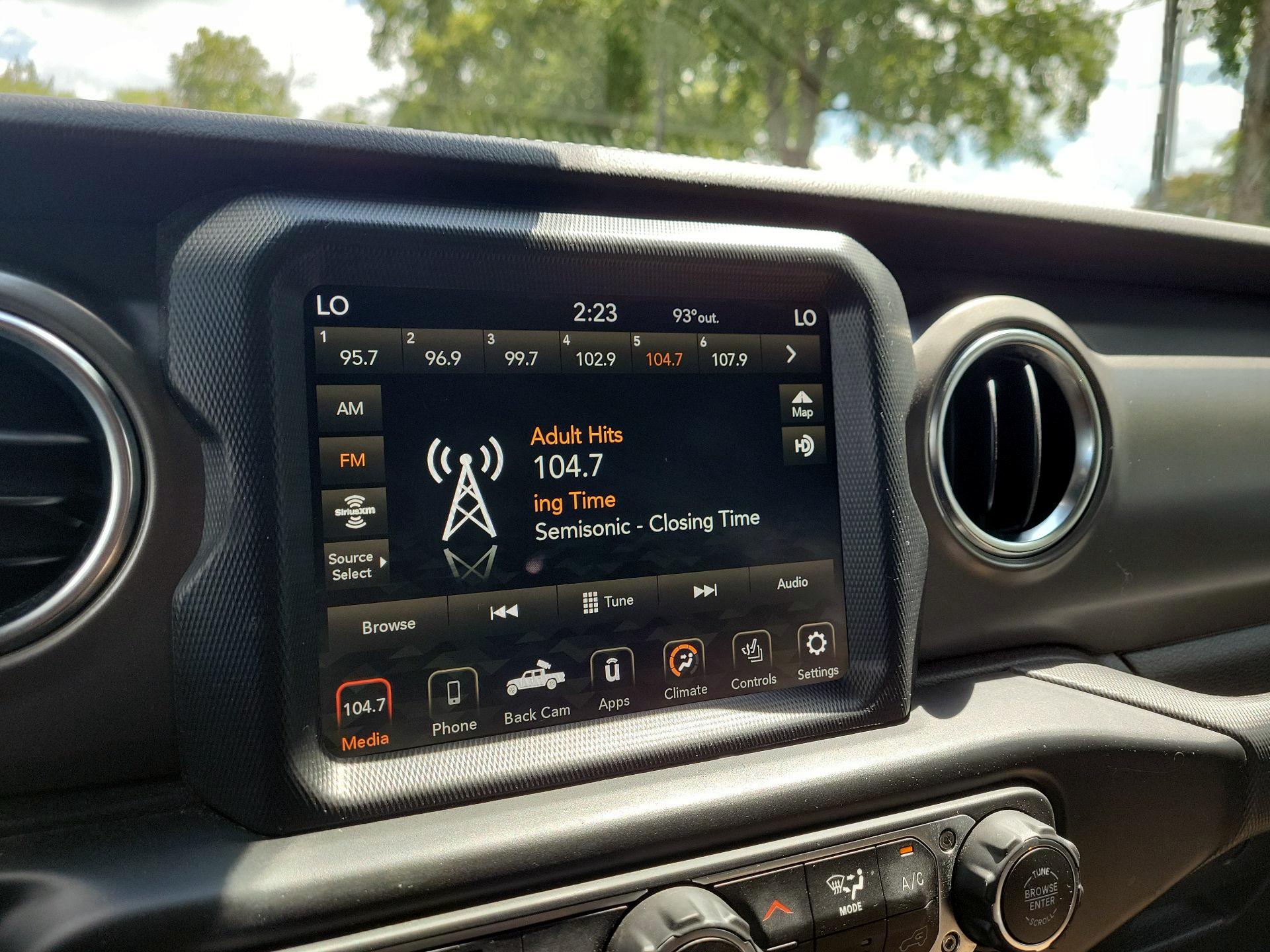 Thumbnail: 2021 Jeep Gladiator - 15