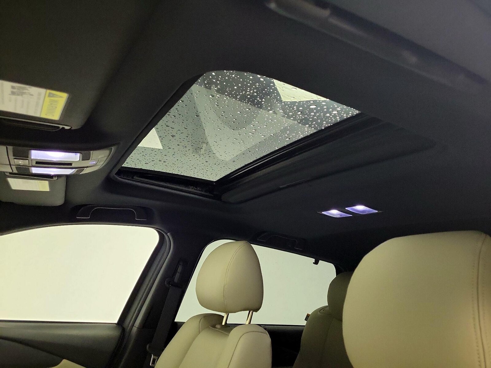 Sunroof(s) & Overhead Airbags
