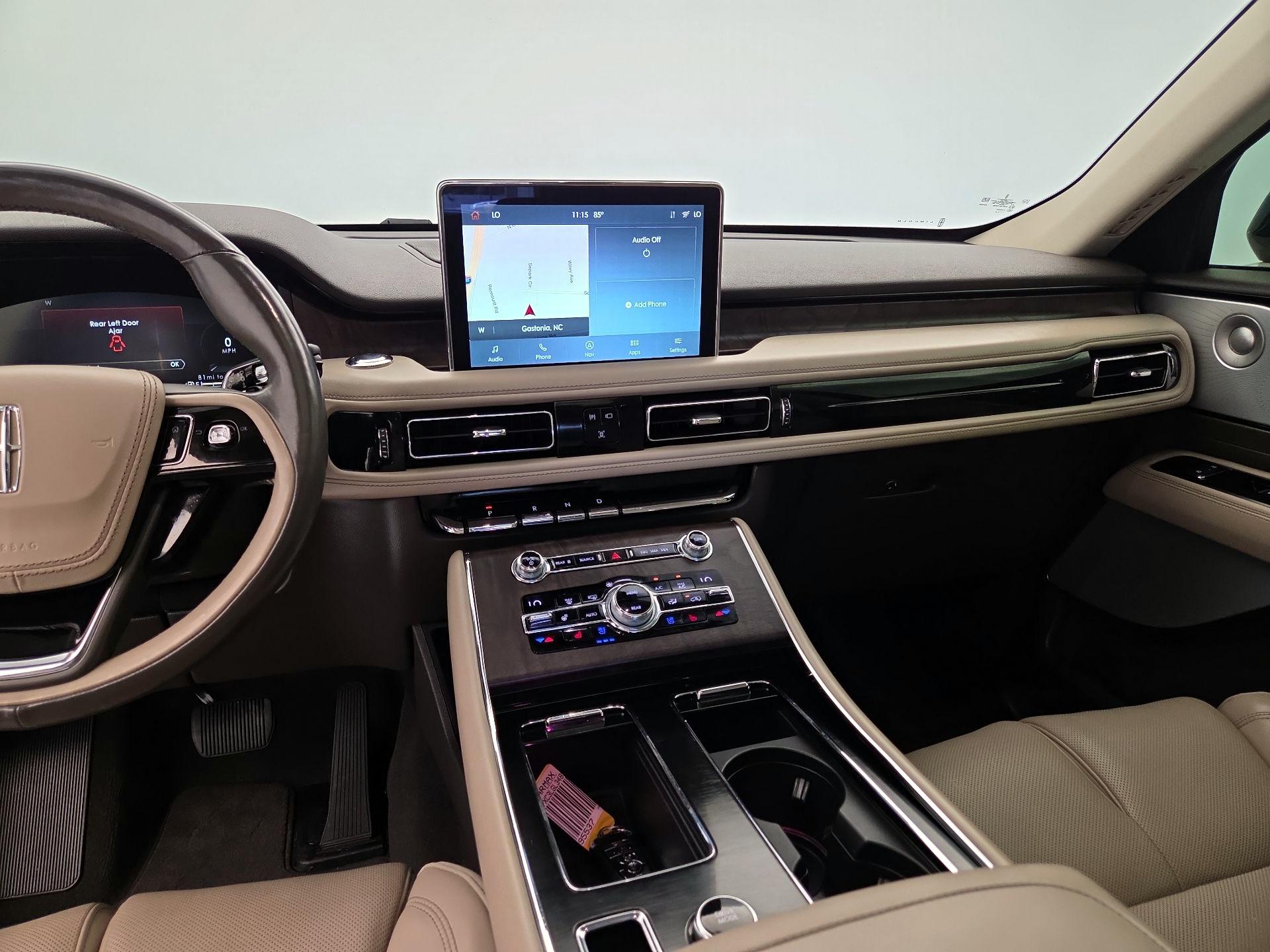 Thumbnail: 2020 Lincoln Aviator - 9