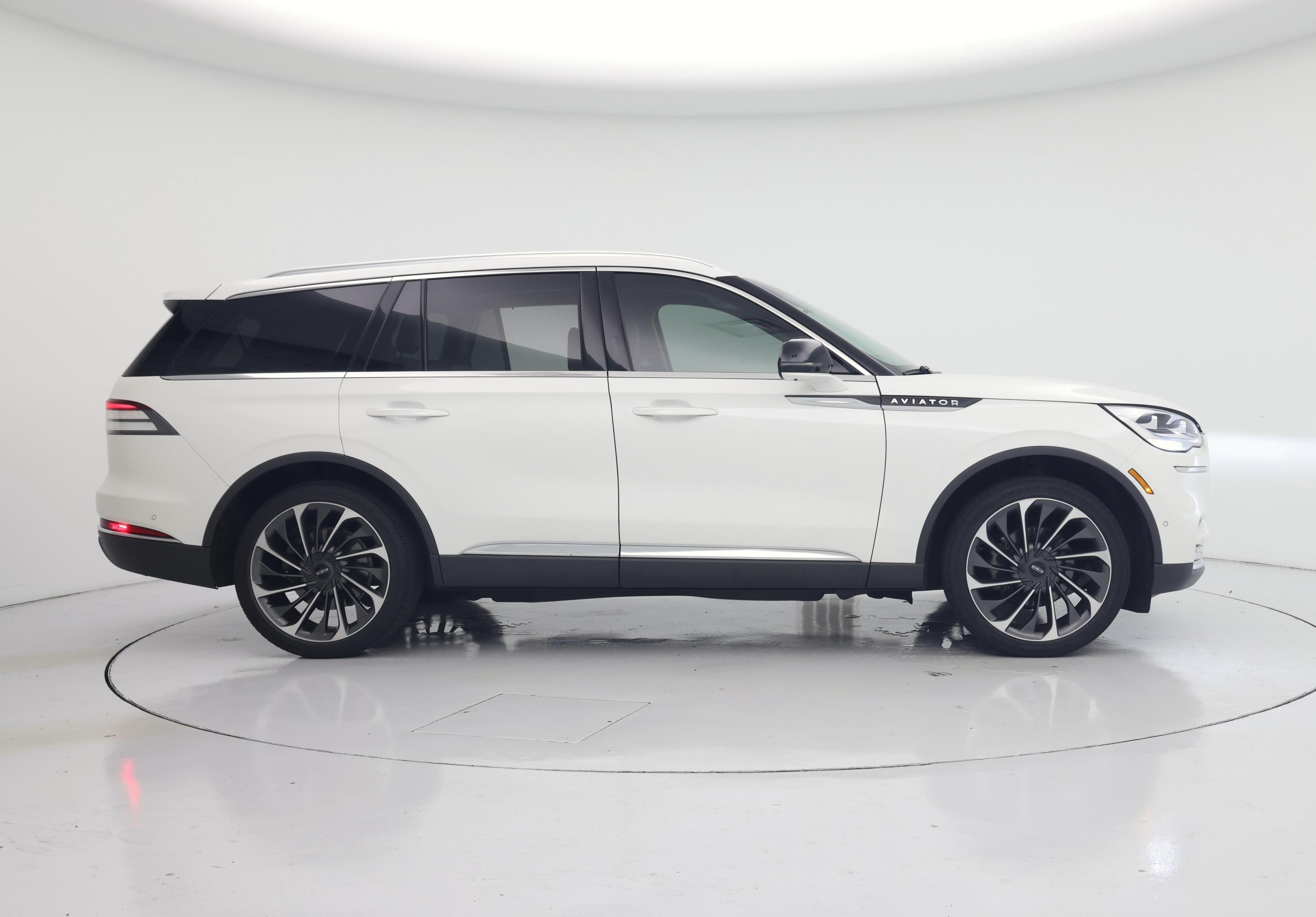 Thumbnail: 2020 Lincoln Aviator - 7