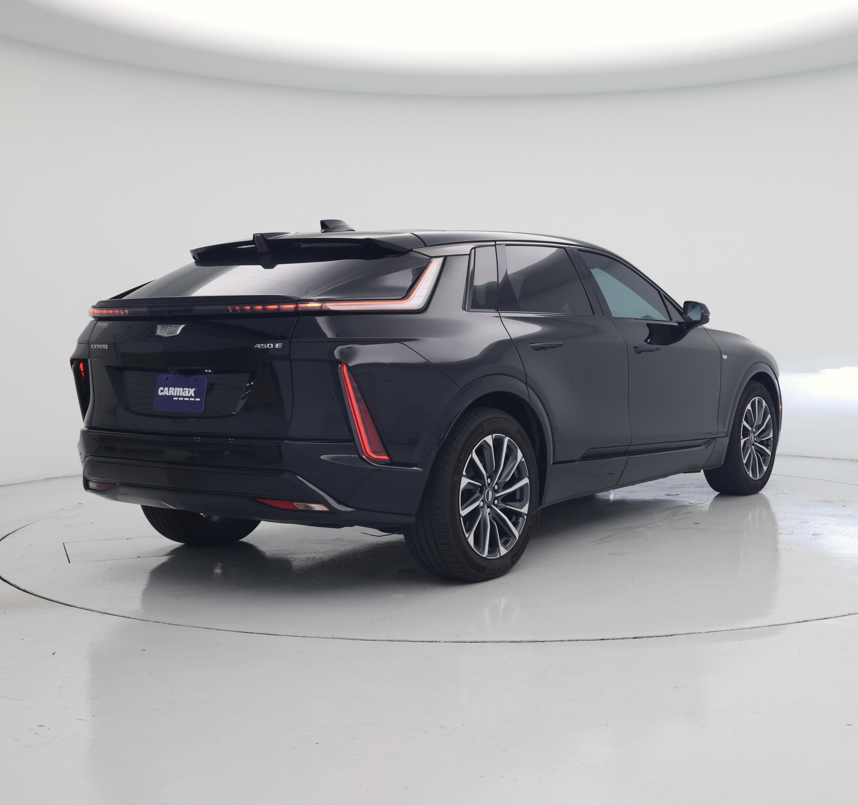 Thumbnail: 2024 Cadillac Lyriq - 8