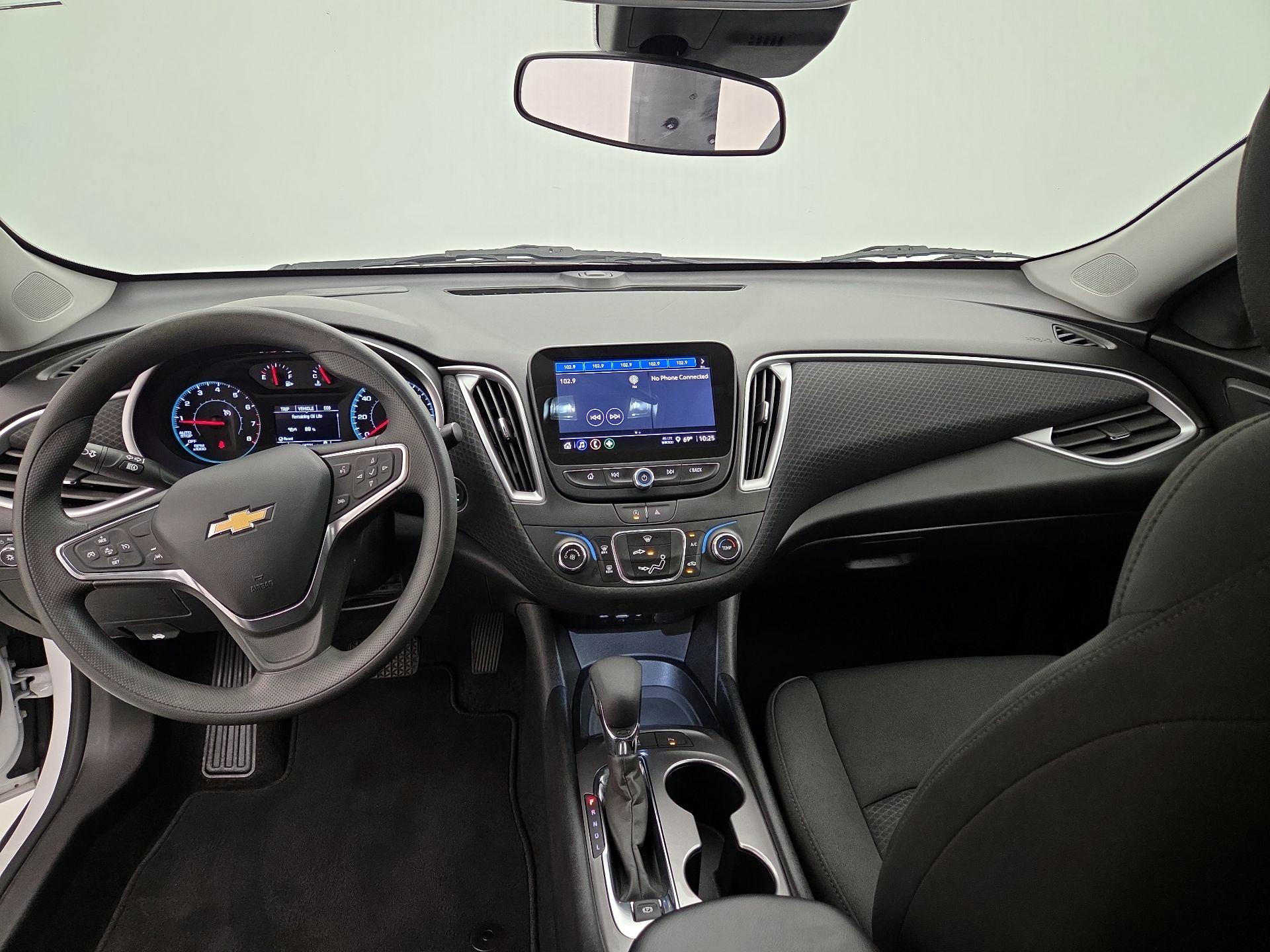 Thumbnail: 2024 Chevrolet Malibu - 9